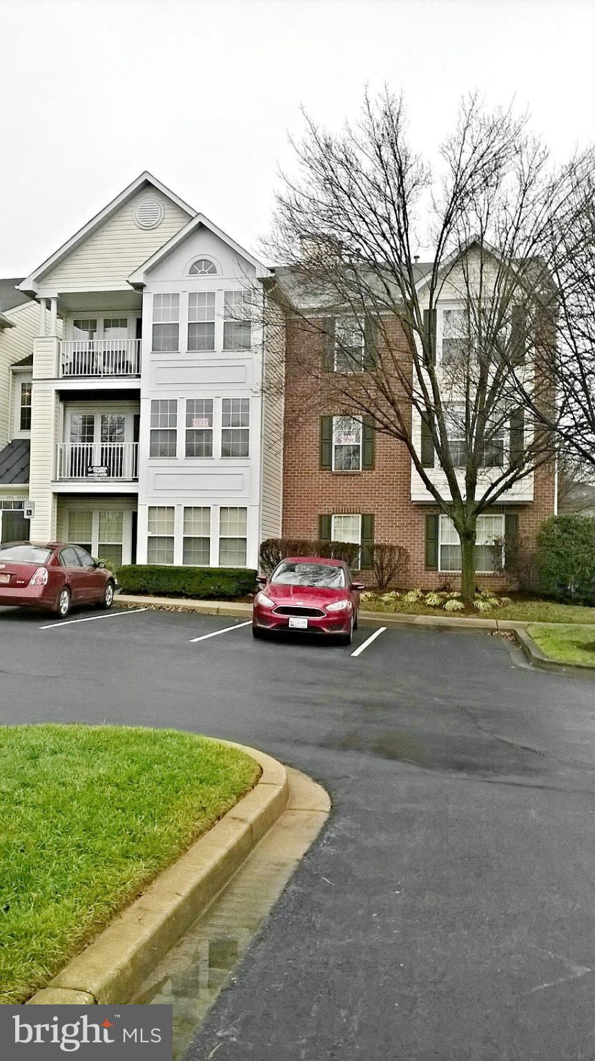 This is a RARE FIND, 2 Bedroom, 2 Bath plus Sunroom, 2nd Floor. All NEW kitchen appliances with Granite Counters, NEW CARPETING throughout unit, ALL freshly painted rooms. Living Room/Dinning Room Combo with washer/dyer in Unit. Balcony, Community Pool. Application Fee $40 per applicants over 18 yrs. HOUSEHOLD INCOME REQUIREMENTS $52,000+
