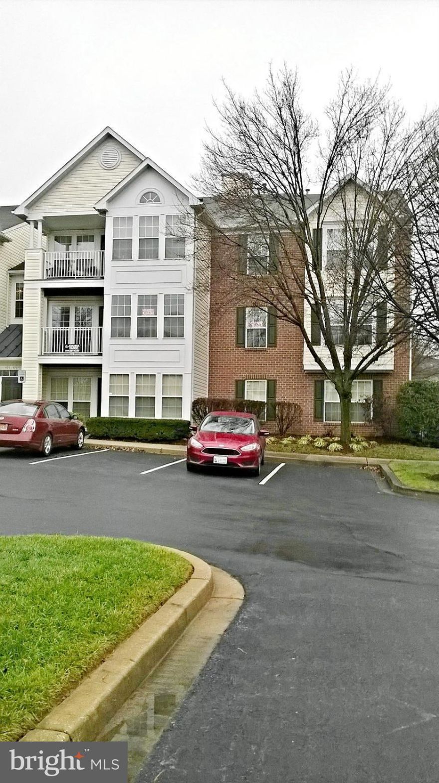 This is a RARE FIND, 2 Bedroom, 2 Bath plus Sunroom, 2nd Floor.    All NEW kitchen appliances with Granite Counters, NEW CARPETING throughout unit, ALL  freshly painted rooms.  Living Room/Dinning Room Combo with washer/dyer in Unit. Balcony, Community Pool.  Application Fee $40 per applicants over 18 yrs. HOUSEHOLD INCOME REQUIREMENTS $52,000+