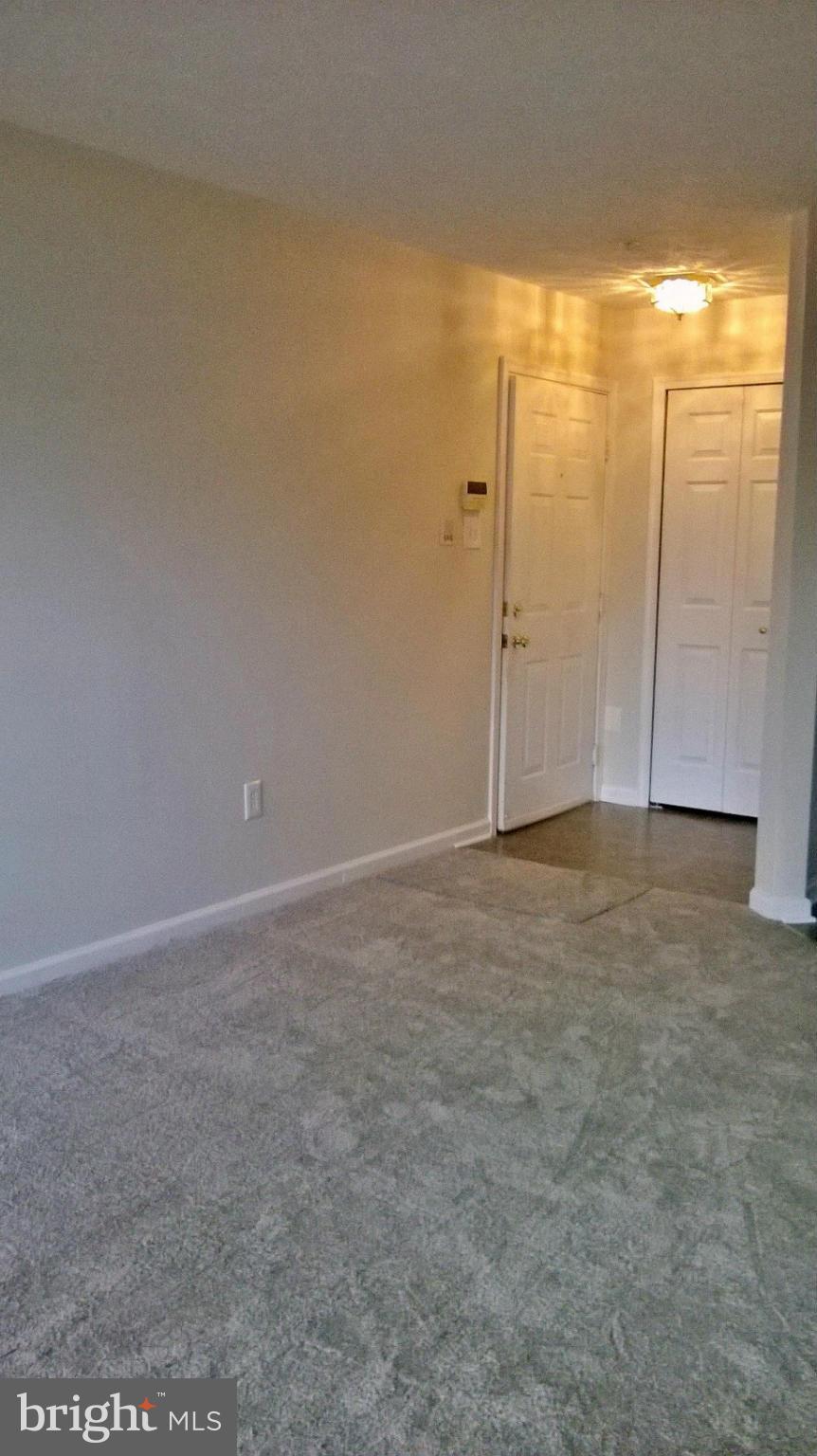 GARDEN OWINGS MILLS - Residential Lease
