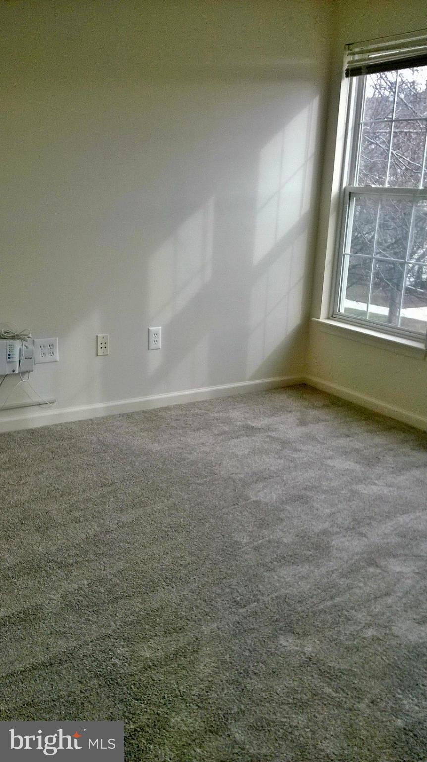 GARDEN OWINGS MILLS - Residential Lease