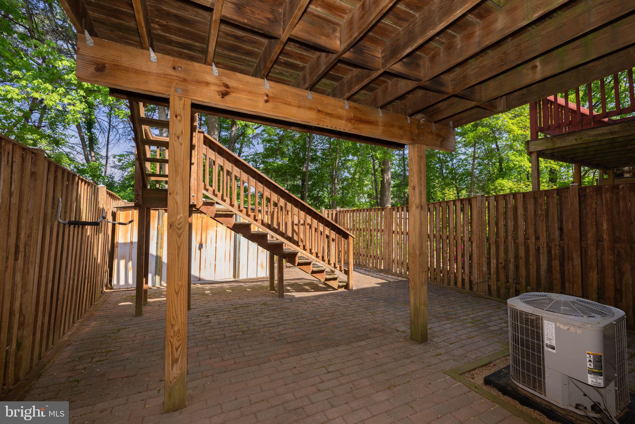 WASHINGTON SQUARE - Residential