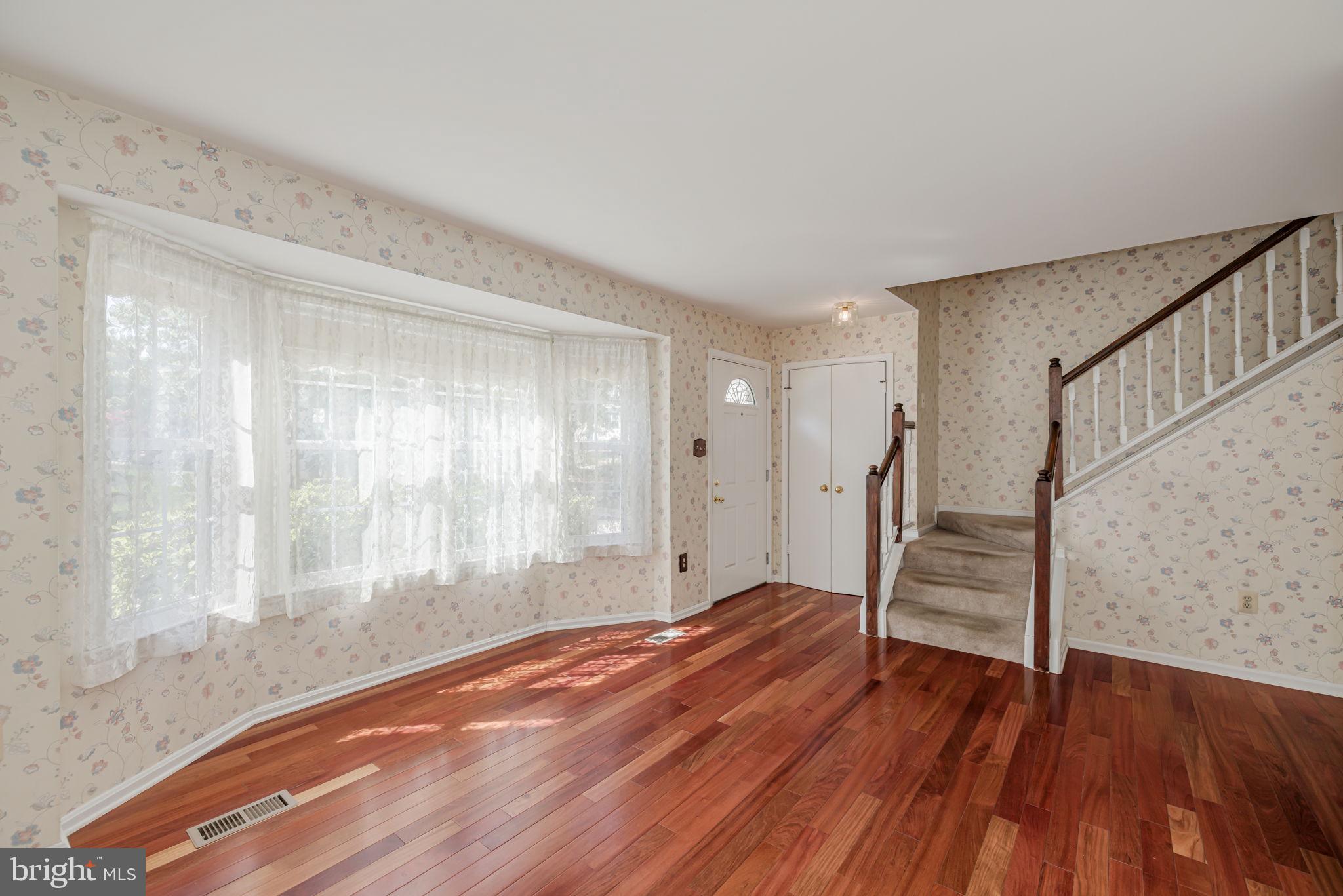 WASHINGTON SQUARE - Residential