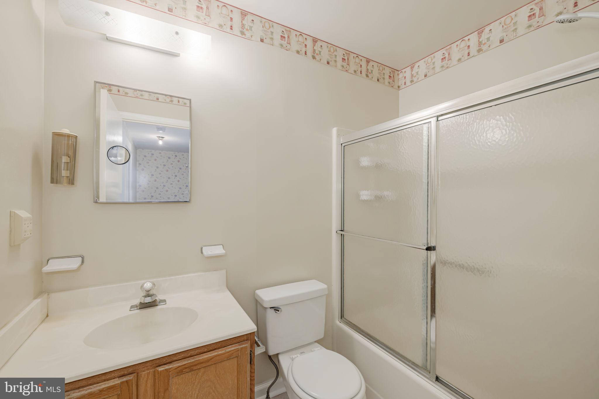 WASHINGTON SQUARE - Residential