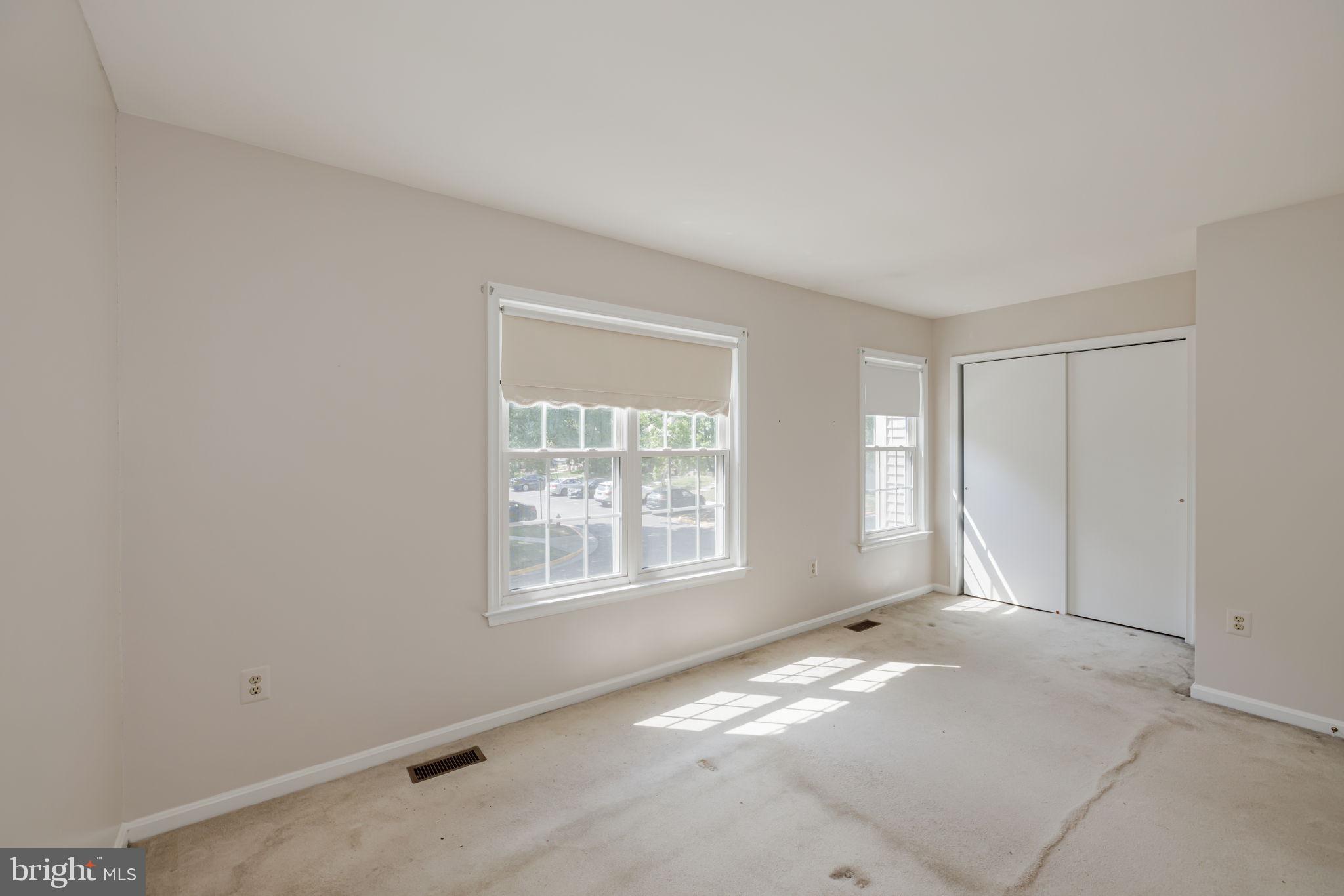 WASHINGTON SQUARE - Residential