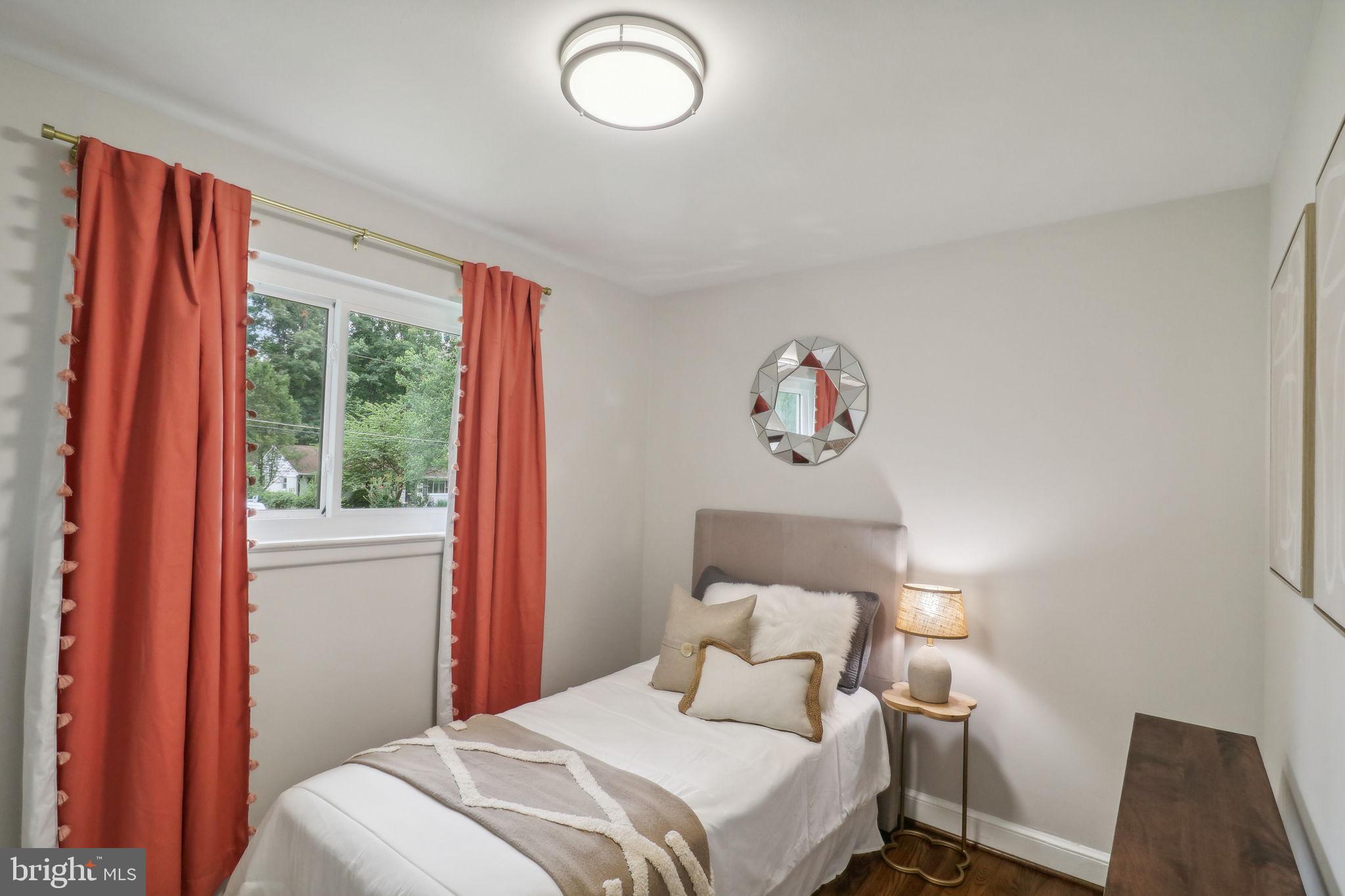 BROYHILL PARK - Residential