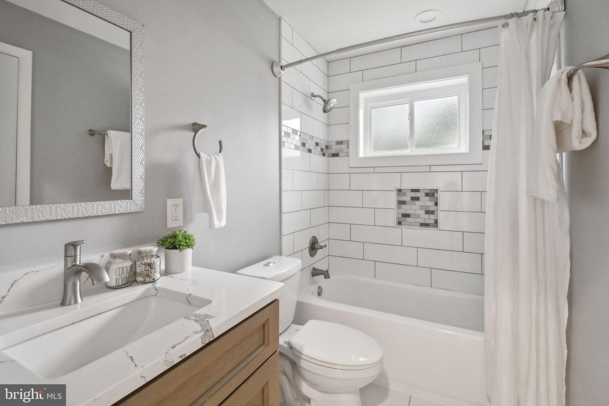 BROYHILL PARK - Residential