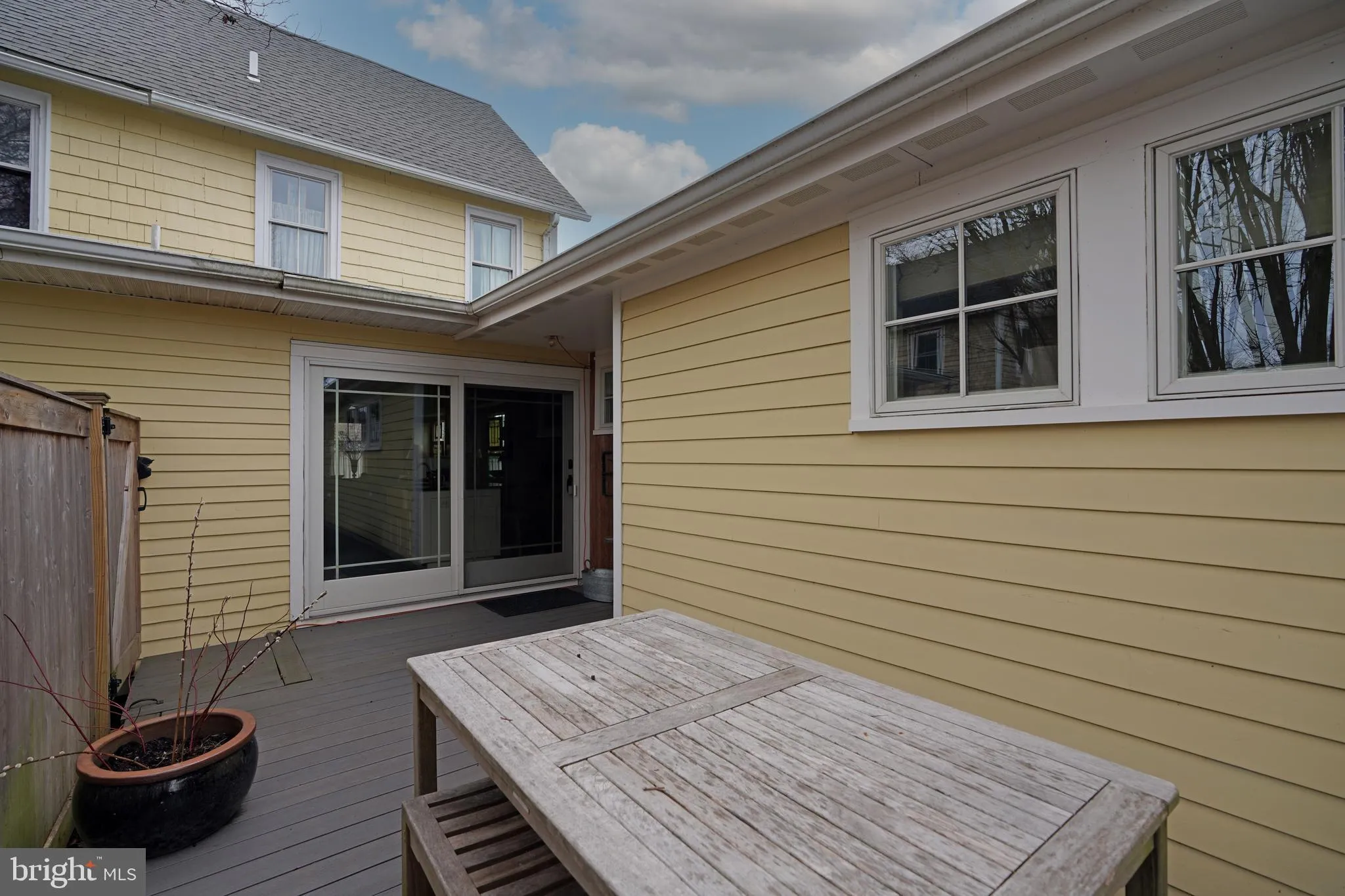 Lewes, Delaware 19958, United States, 4 Bedrooms Bedrooms, ,3 BathroomsBathrooms,Residential,Contingent,81994