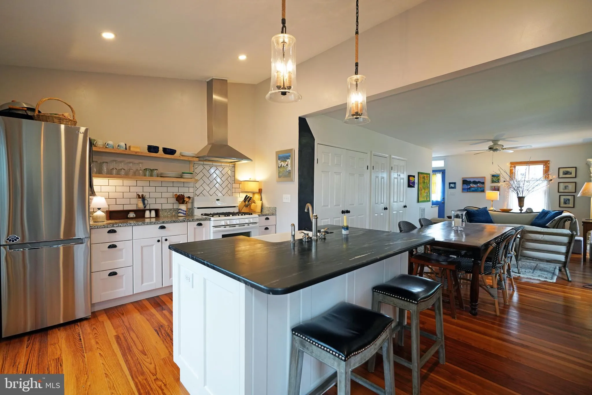 Lewes, Delaware 19958, United States, 4 Bedrooms Bedrooms, ,3 BathroomsBathrooms,Residential,Contingent,81994