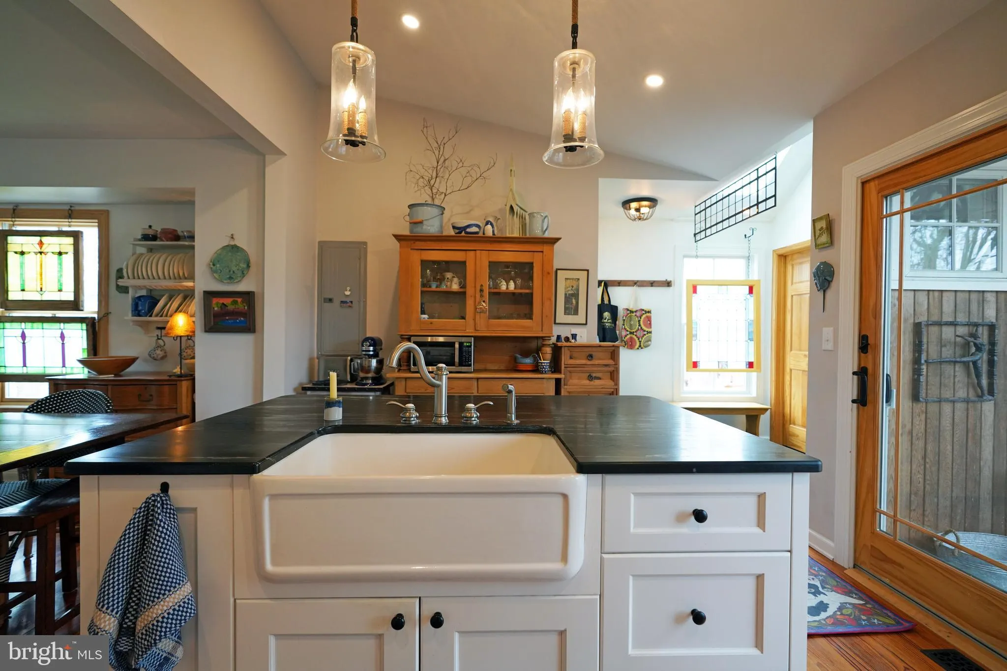 Lewes, Delaware 19958, United States, 4 Bedrooms Bedrooms, ,3 BathroomsBathrooms,Residential,Contingent,81994