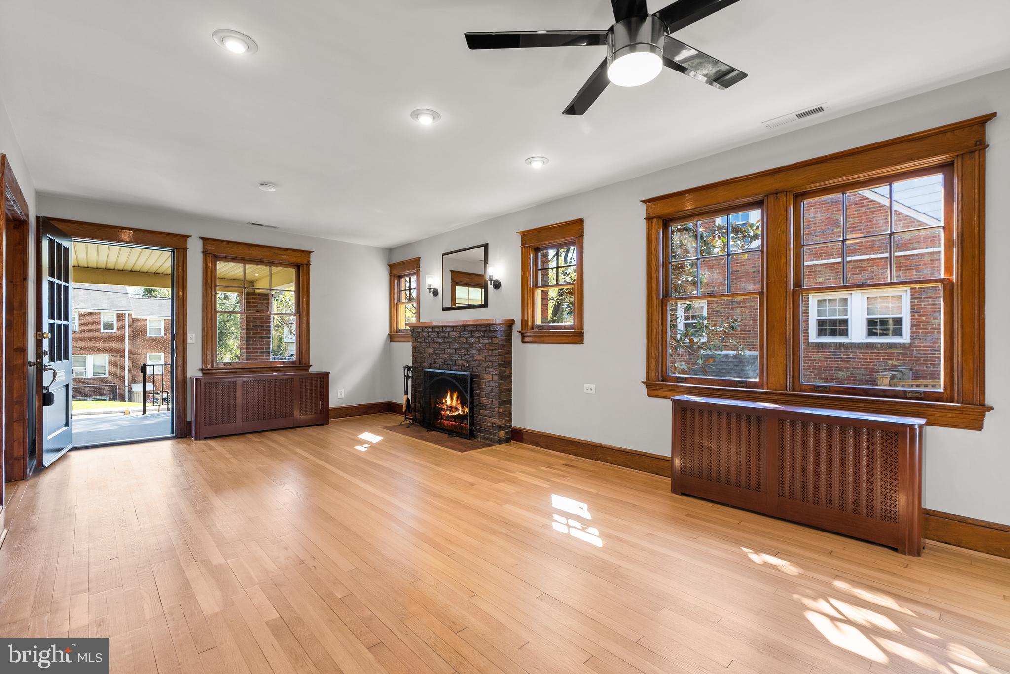 TAKOMA PARK - Residential