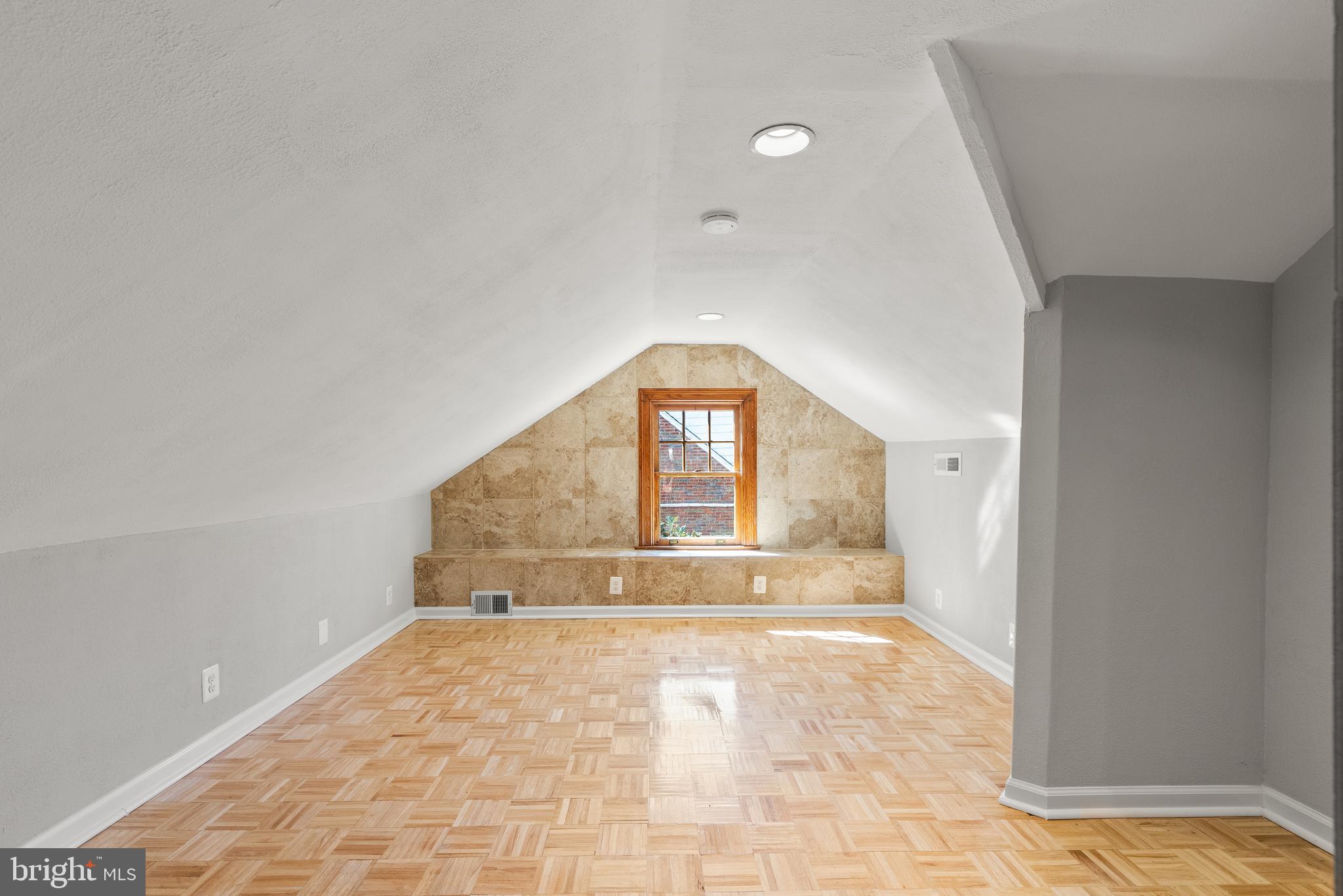 TAKOMA PARK - Residential