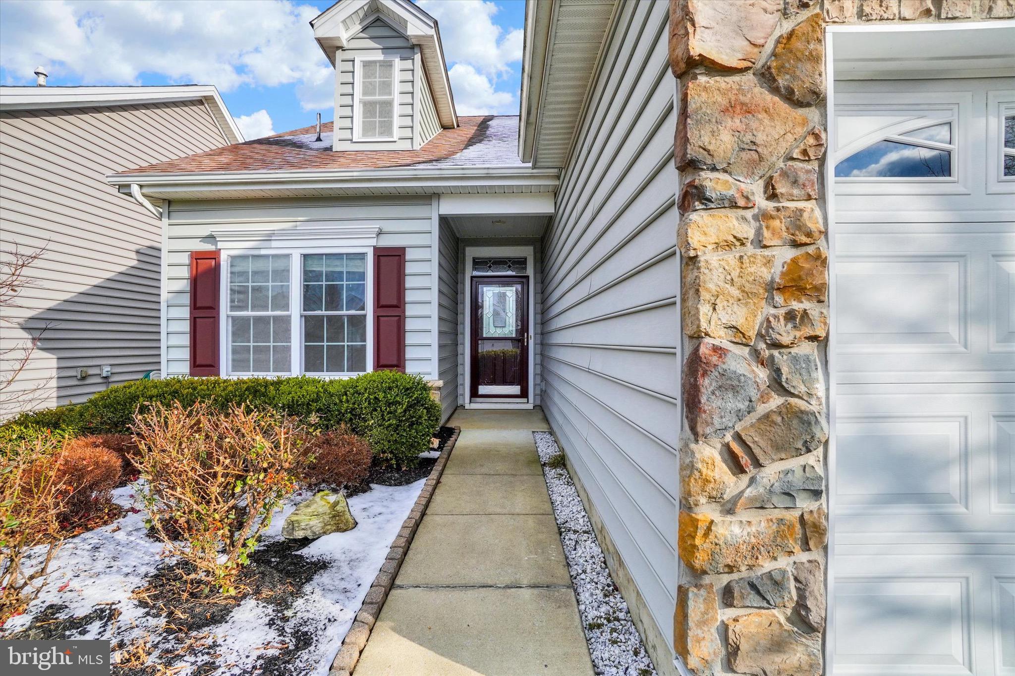 FOUR SEASONS AT ELM TREE - Residential