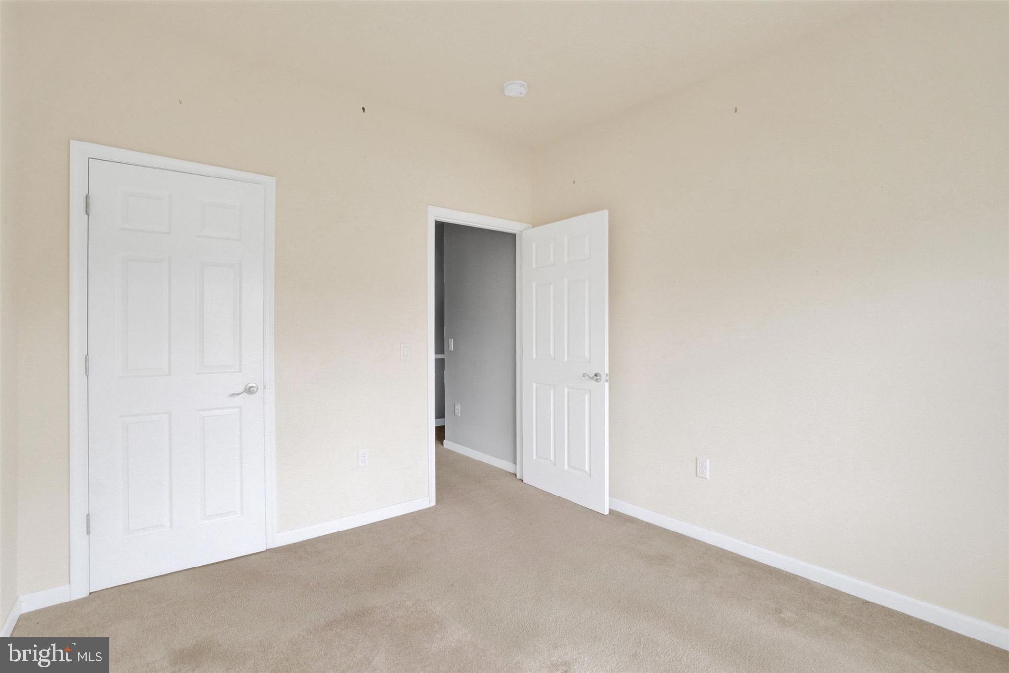 FOUR SEASONS AT ELM TREE - Residential