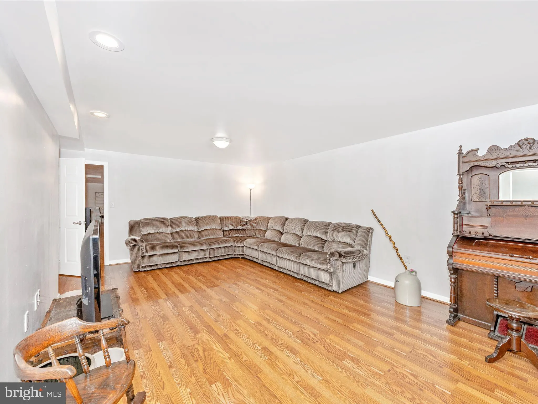 Hagerstown, Maryland 21740, United States, 4 Bedrooms Bedrooms, ,5 BathroomsBathrooms,Residential,Coming Soon,165330