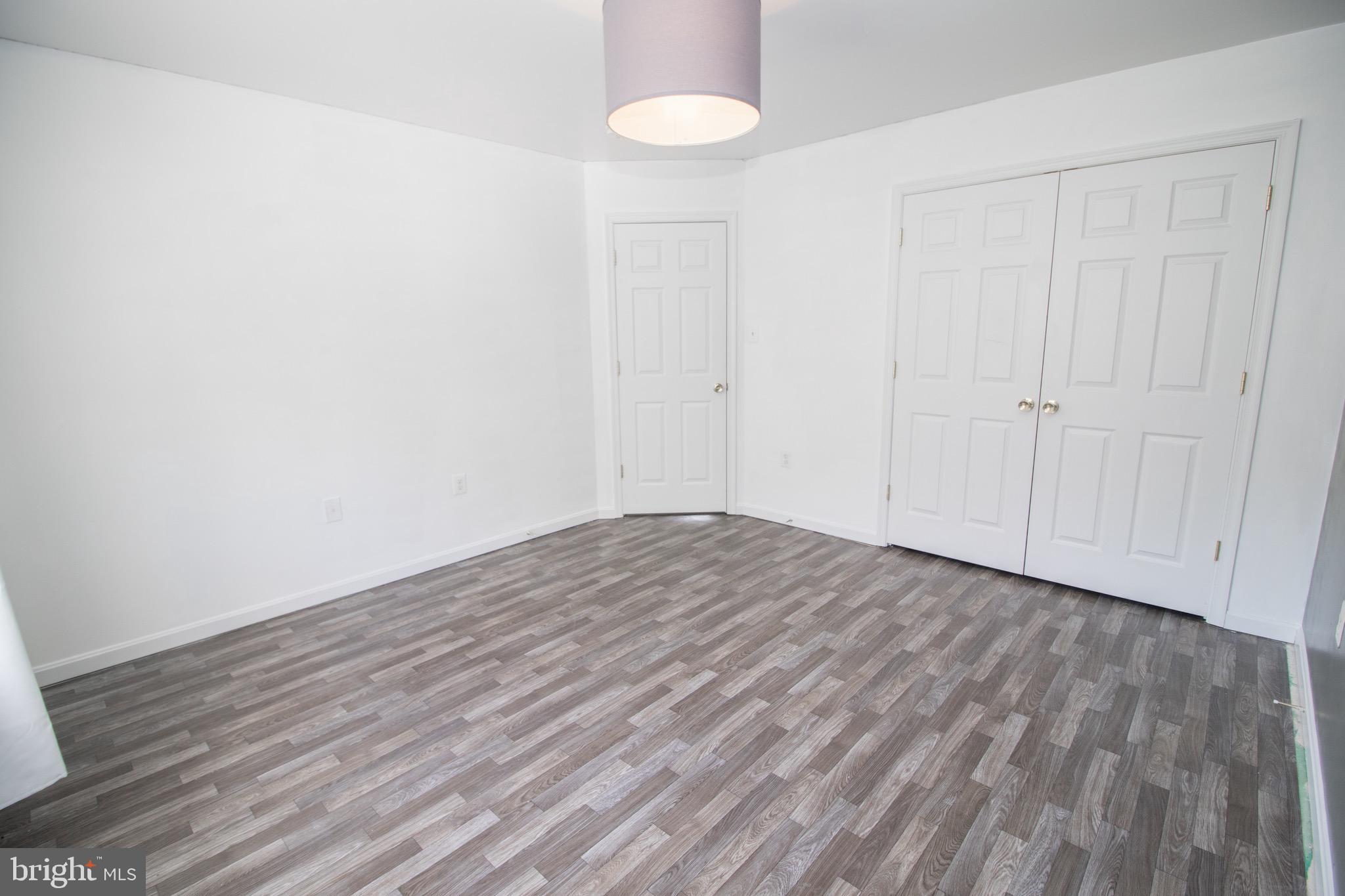 ELIZABETH HILLS PHASE 1 - Residential Lease