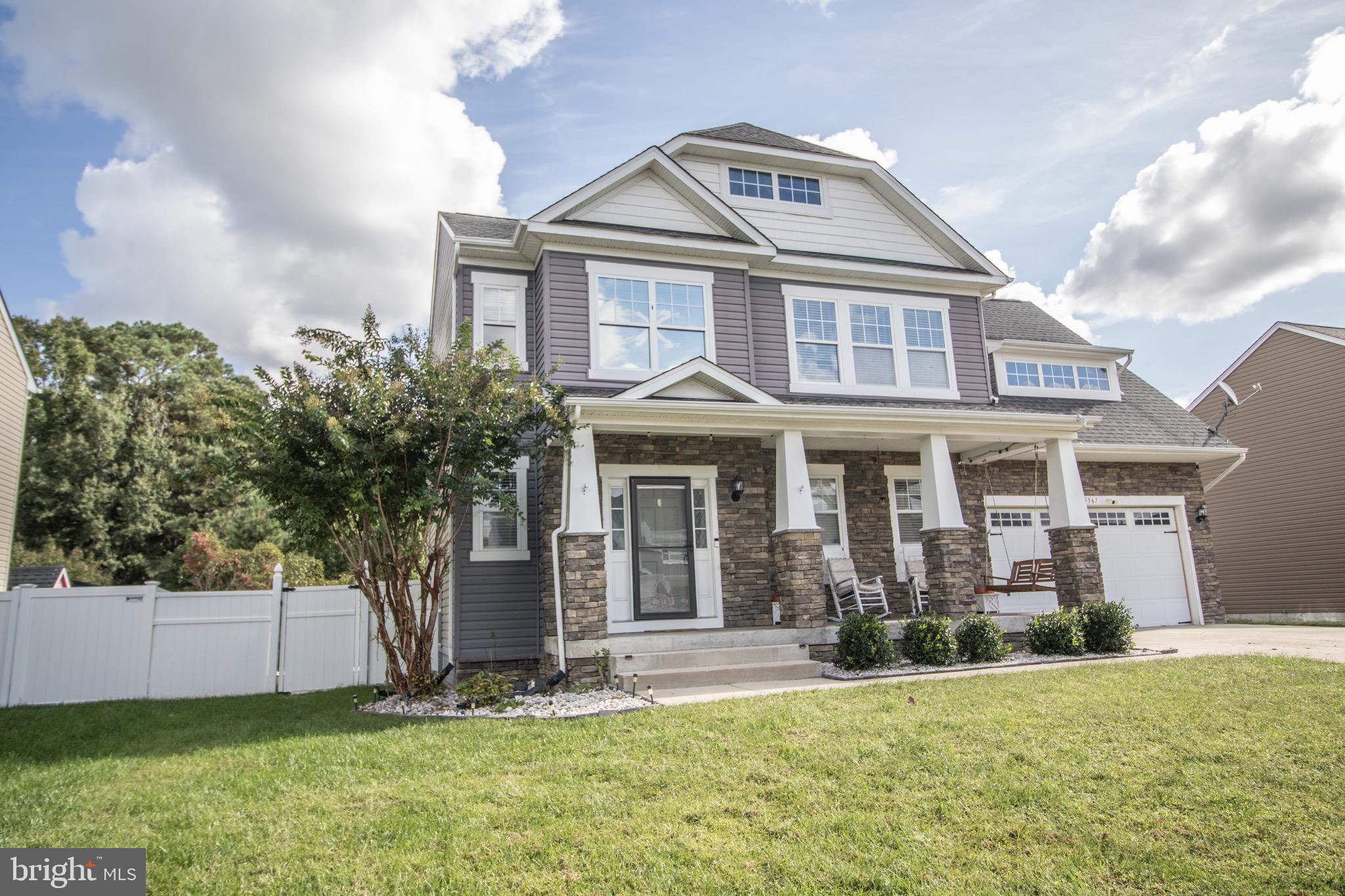 ELIZABETH HILLS PHASE 1 - Residential Lease