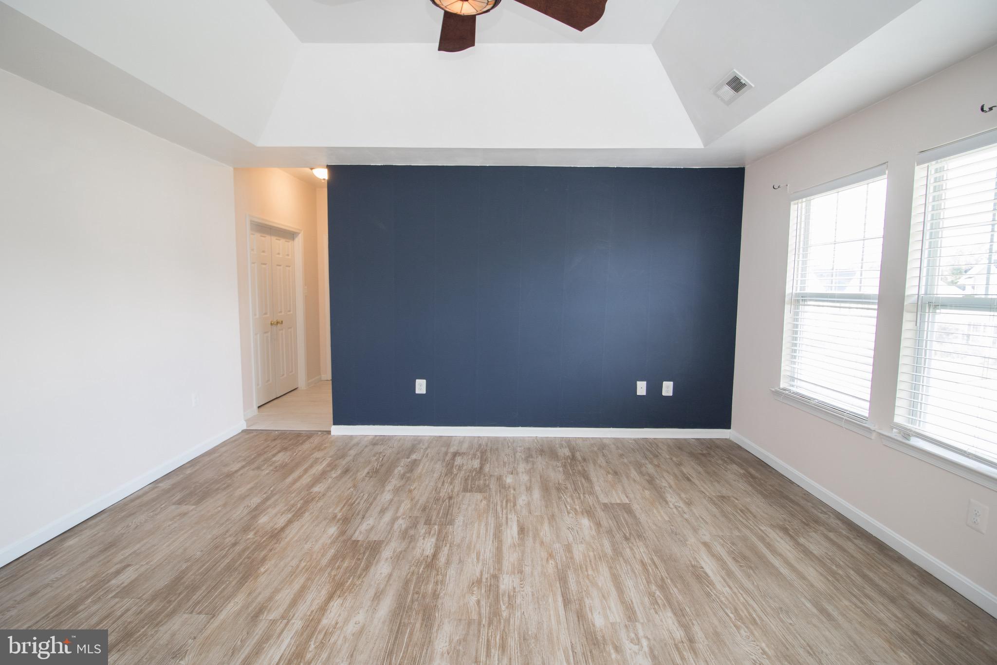 ELIZABETH HILLS PHASE 1 - Residential Lease