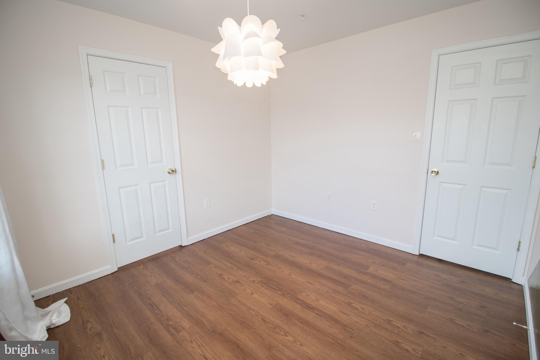 ELIZABETH HILLS PHASE 1 - Residential Lease