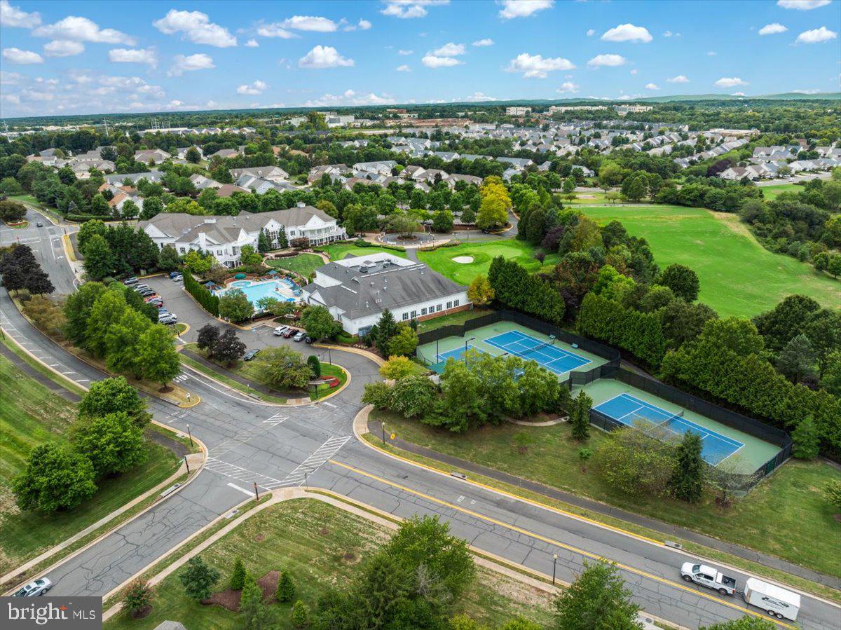 HERITAGE HUNT - Residential