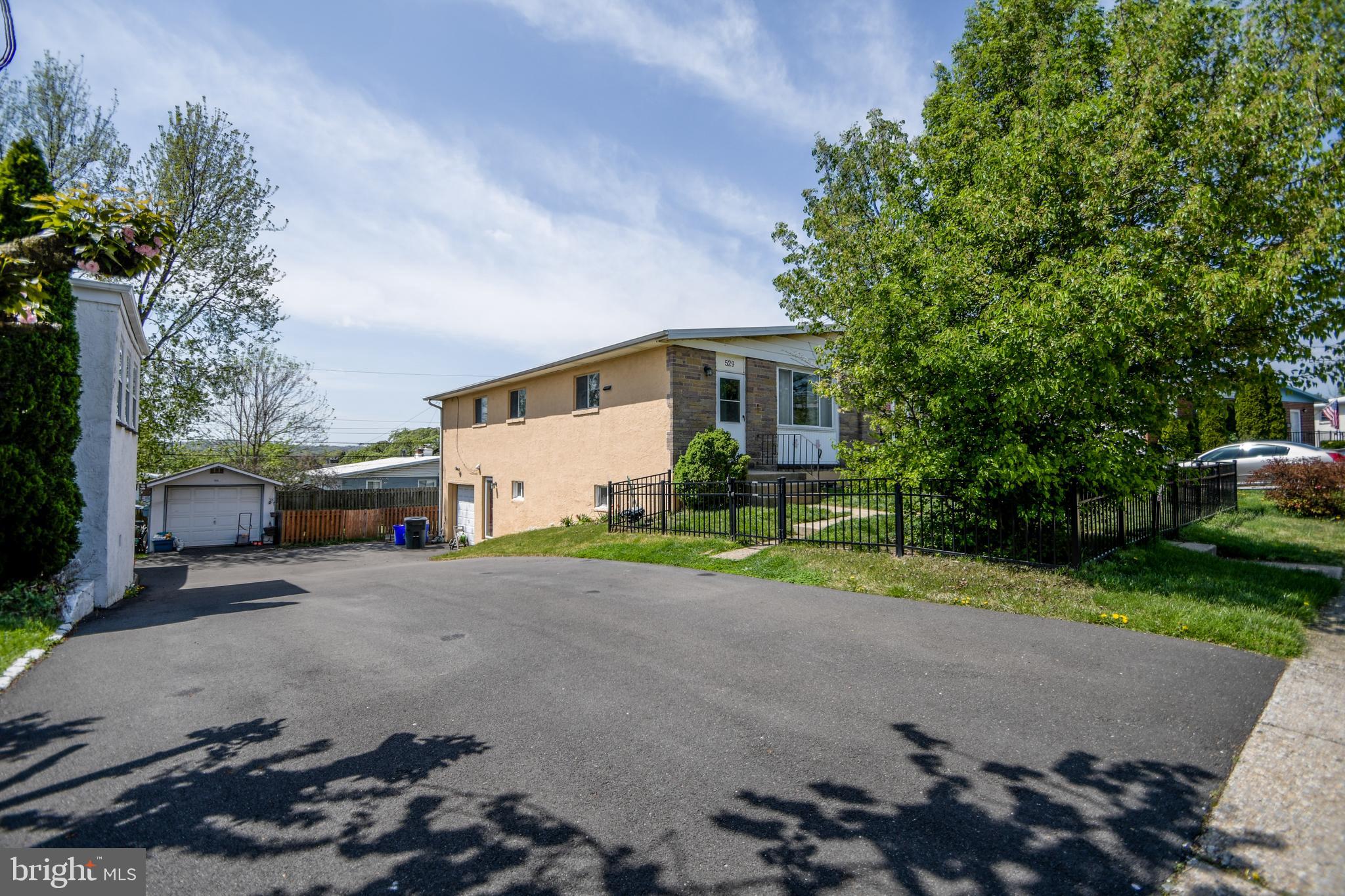 CONSHOHOCKEN - Residential