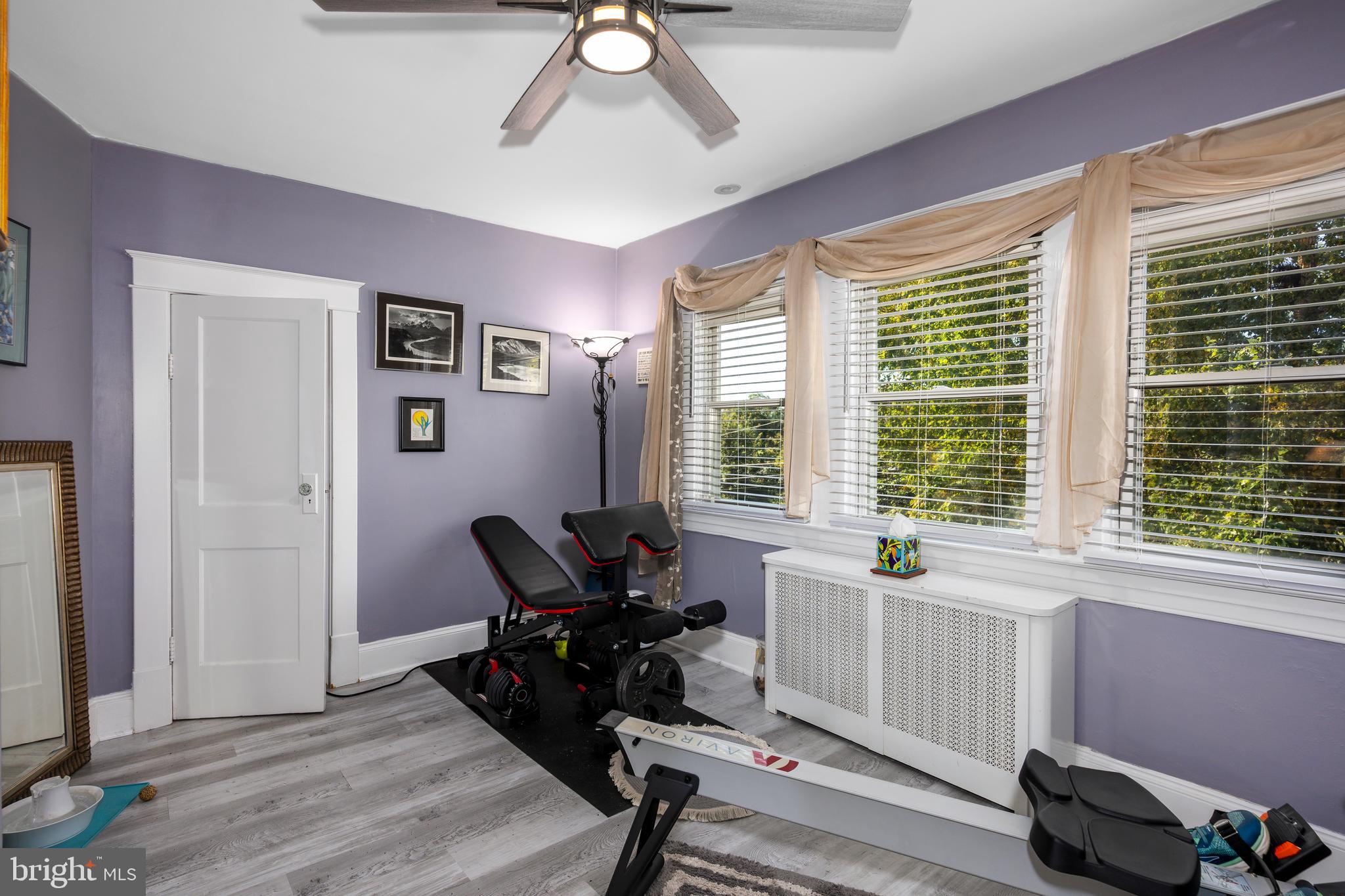 KENSINGTON - Residential