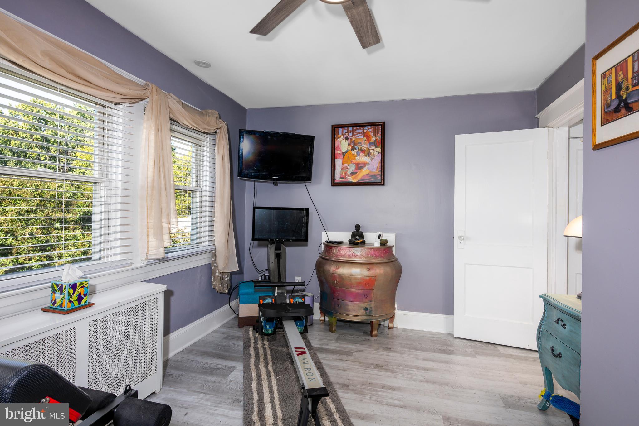KENSINGTON - Residential