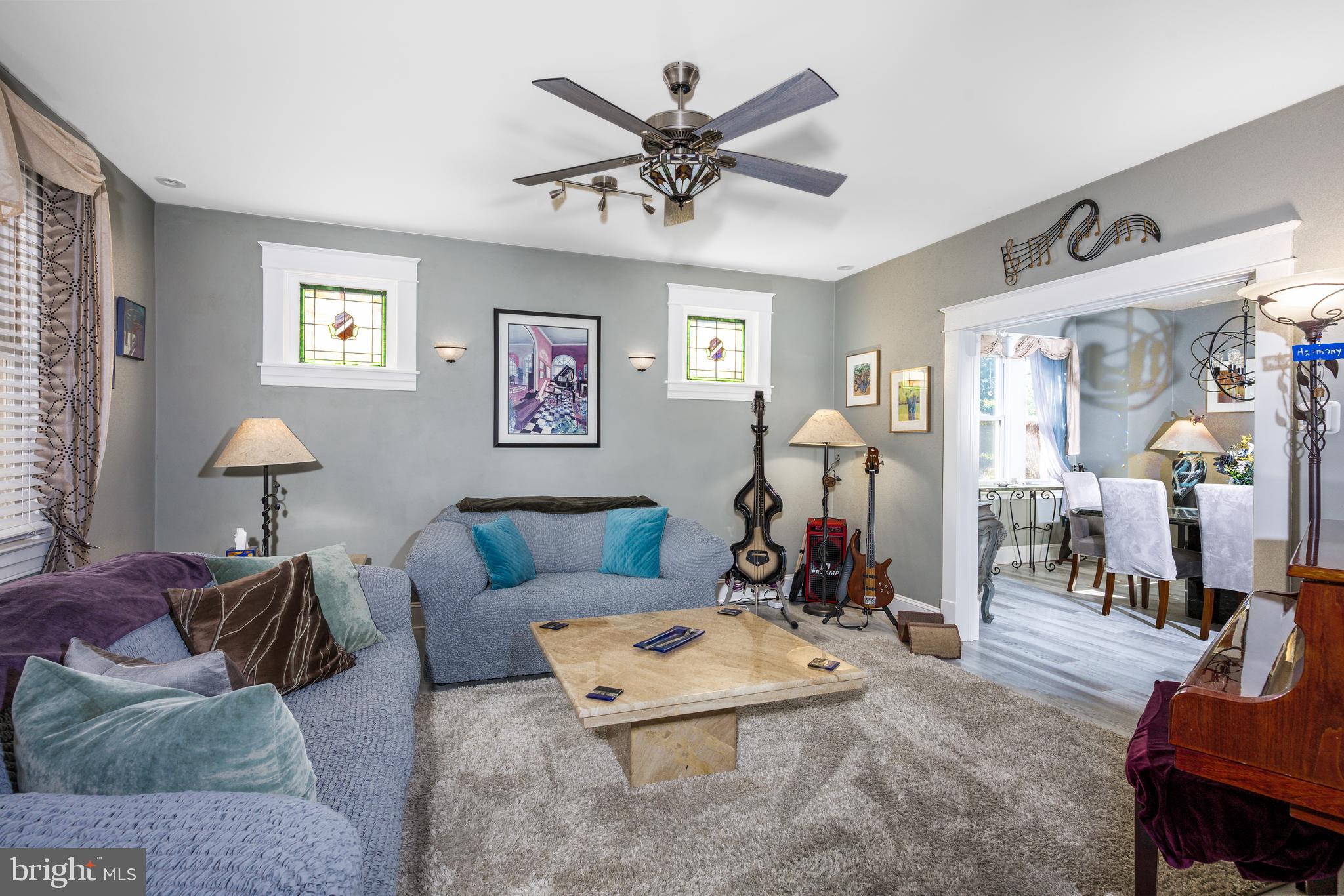 KENSINGTON - Residential