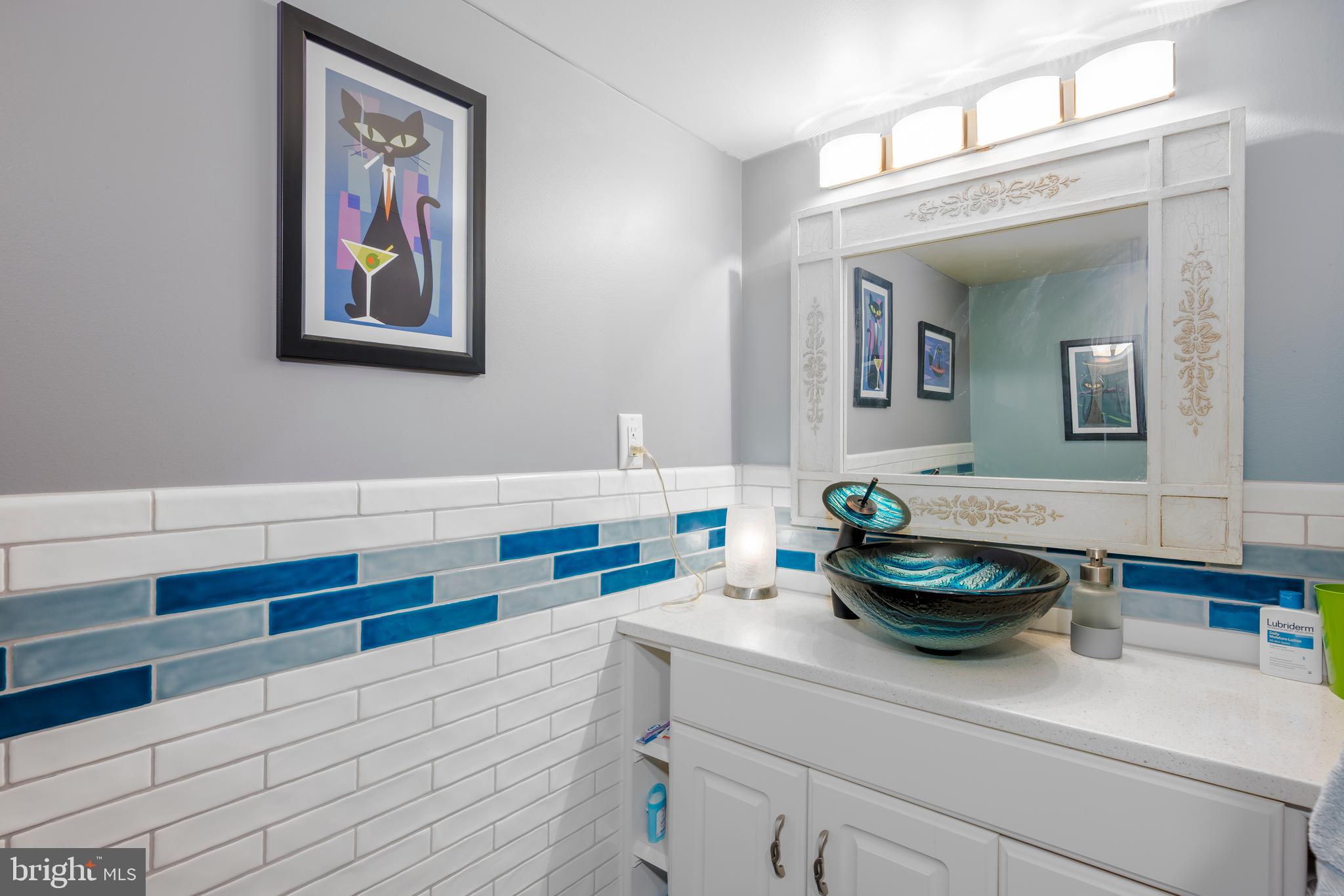 KENSINGTON - Residential