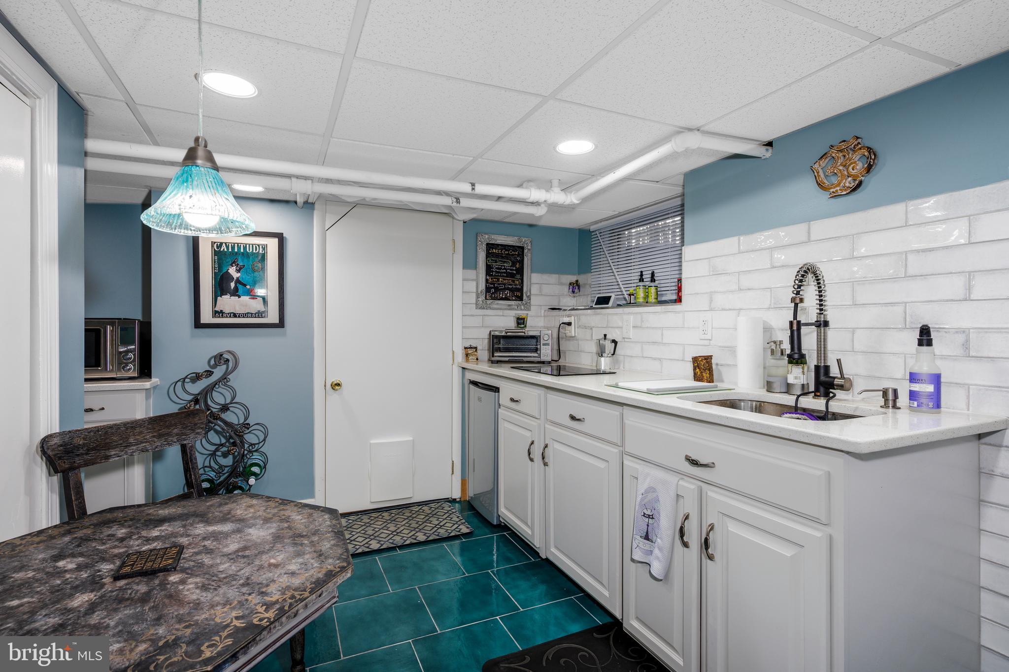 KENSINGTON - Residential