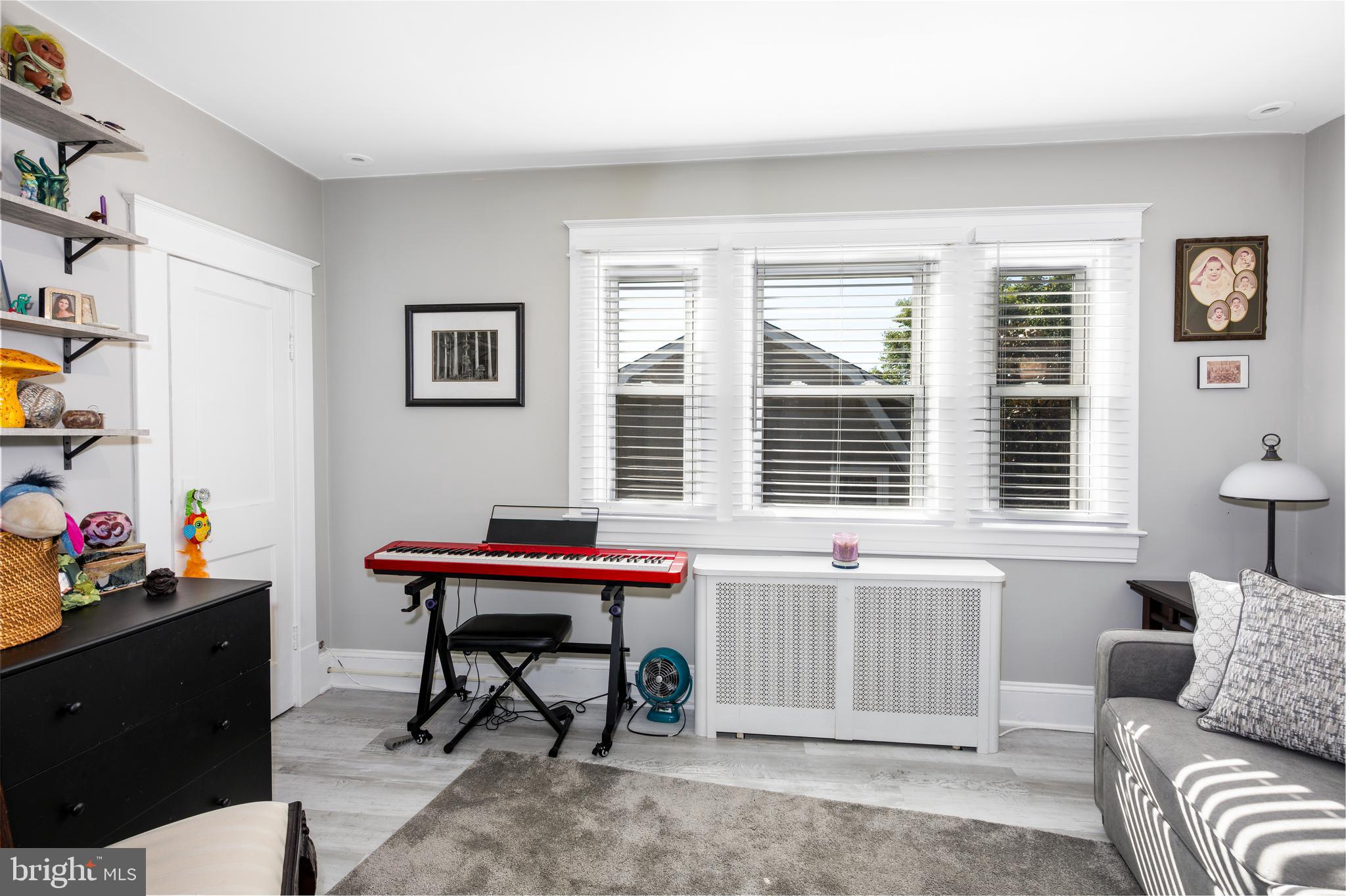 KENSINGTON - Residential