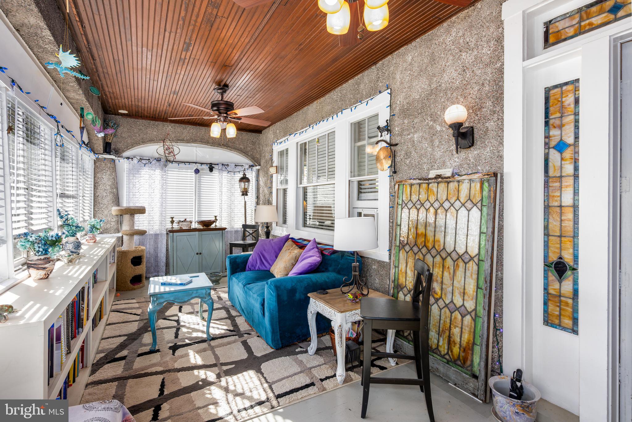 KENSINGTON - Residential