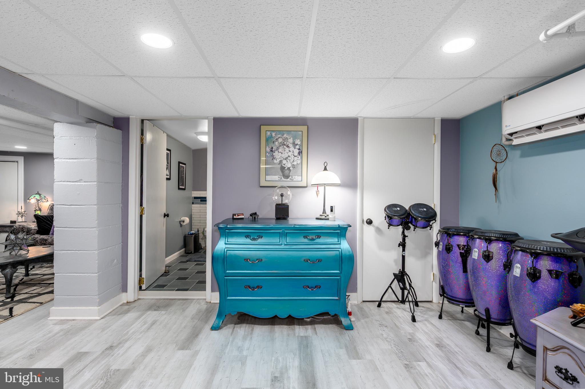 KENSINGTON - Residential