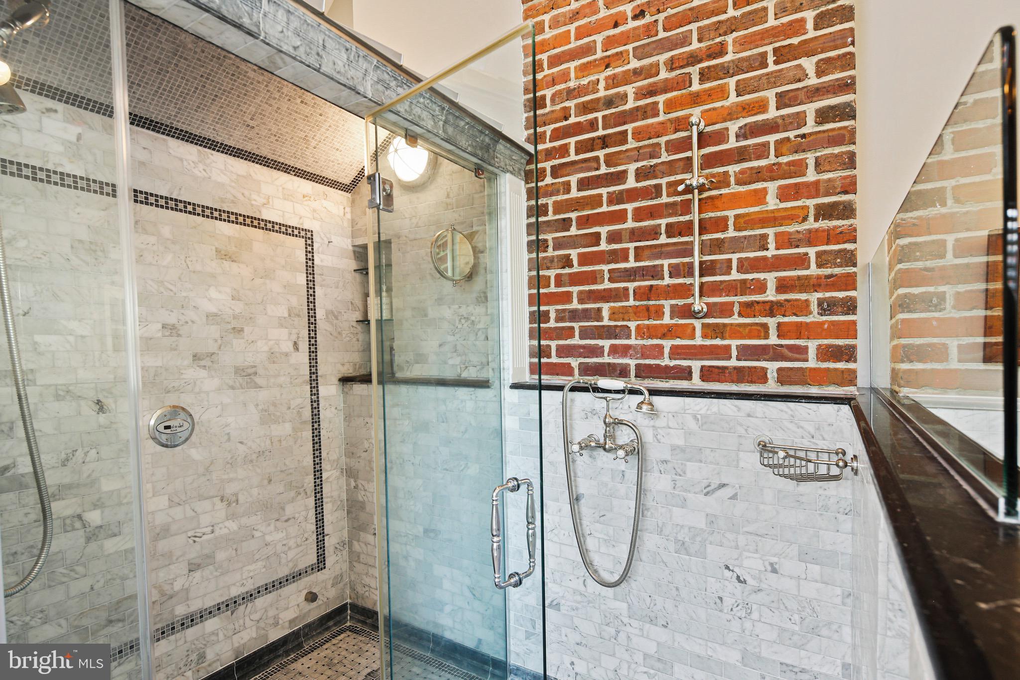 MURRAY HILL - Residential