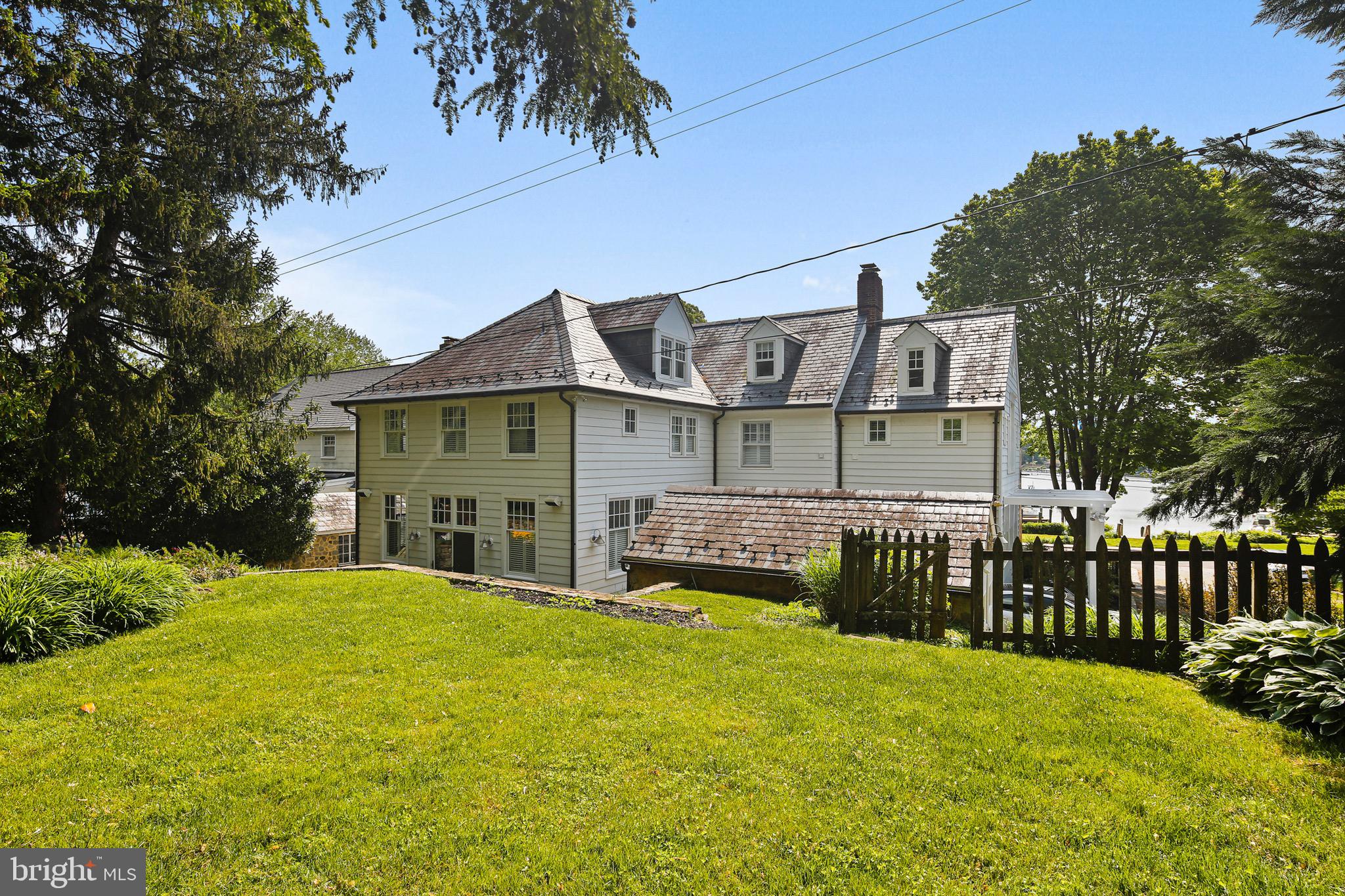 MURRAY HILL - Residential