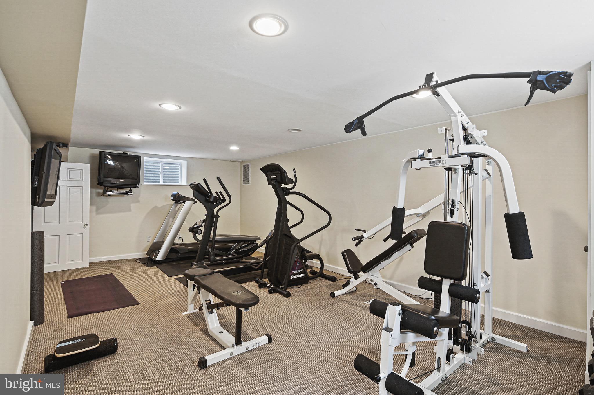 MURRAY HILL - Residential