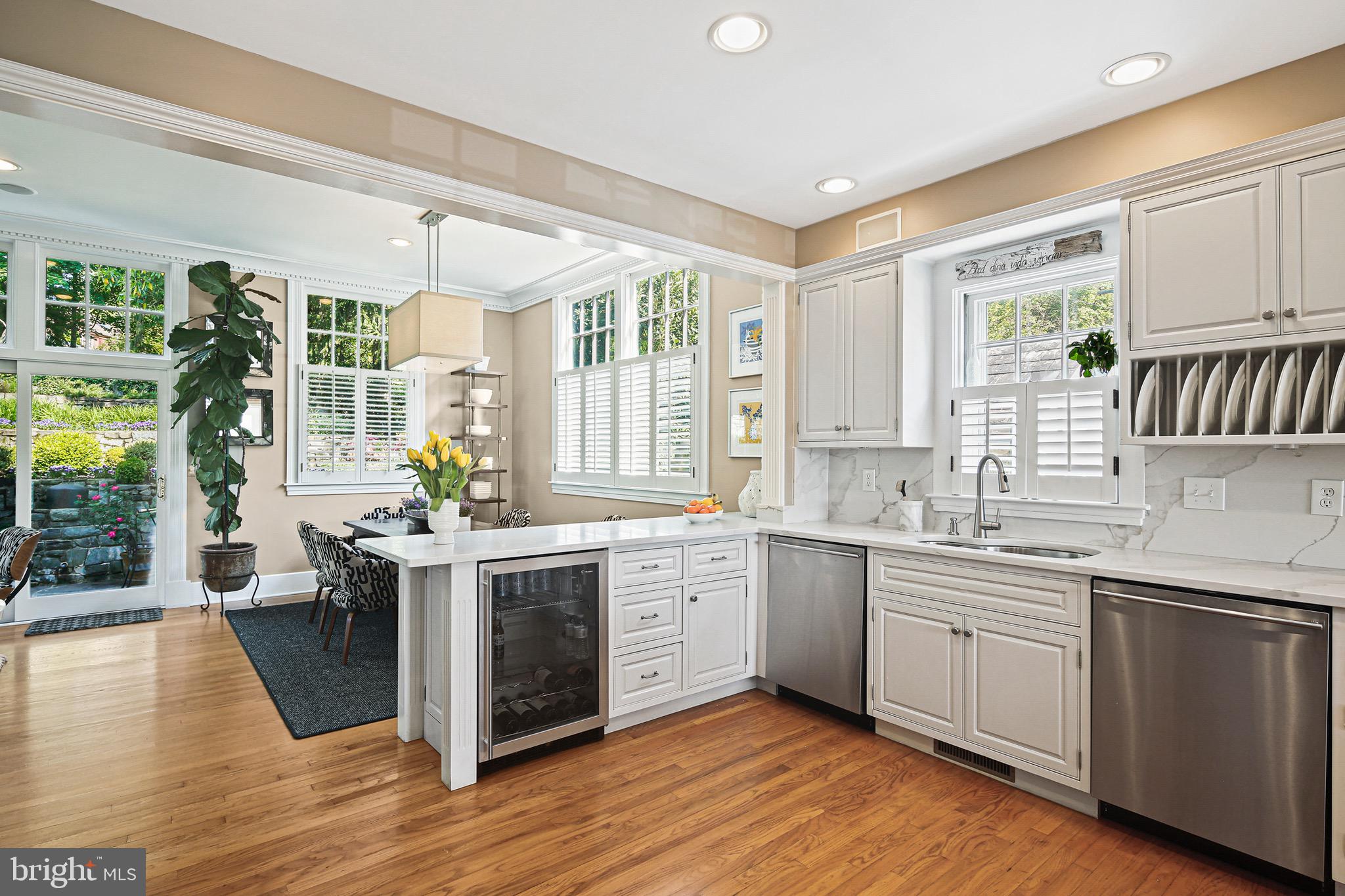 MURRAY HILL - Residential