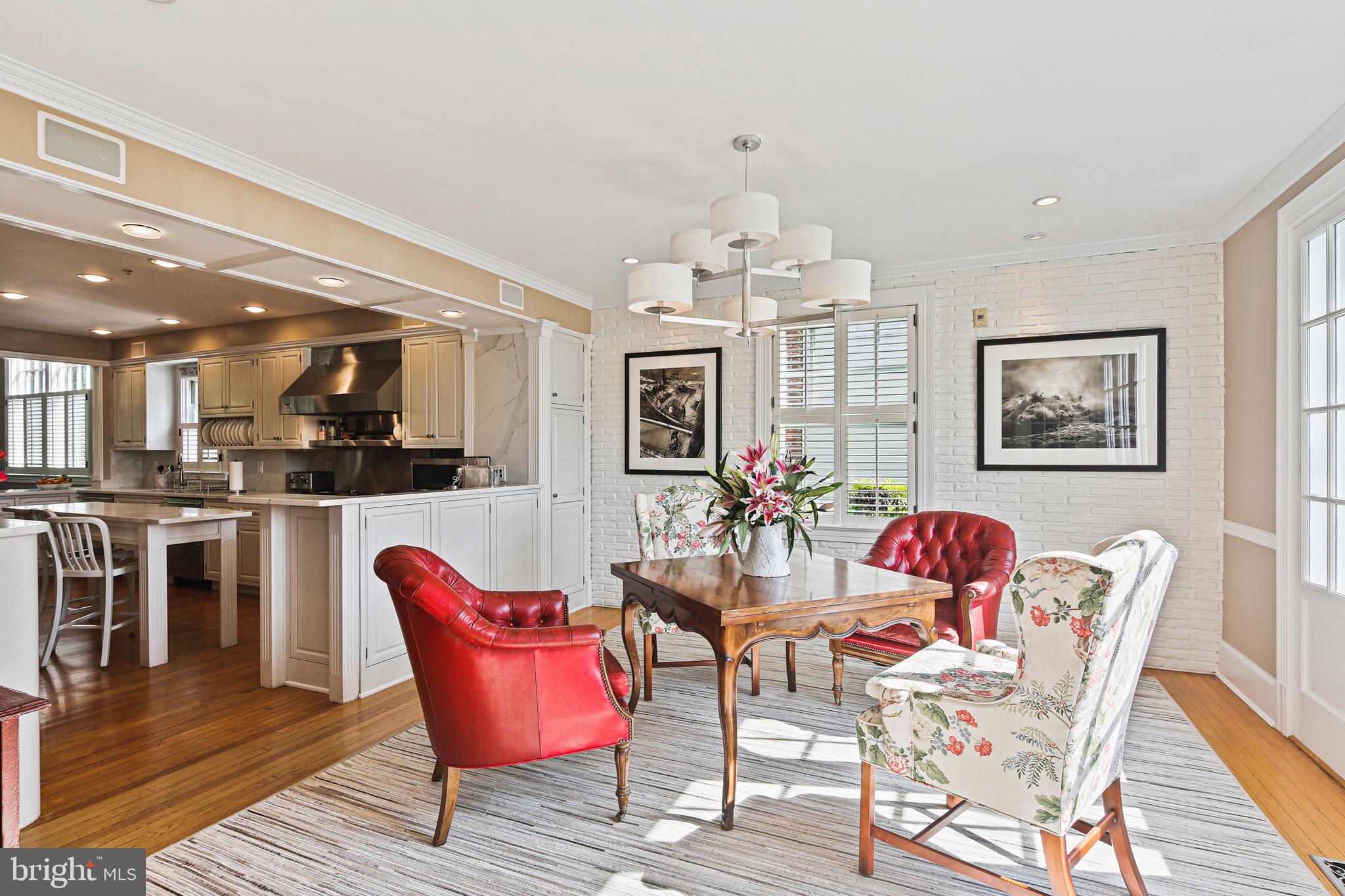 MURRAY HILL - Residential