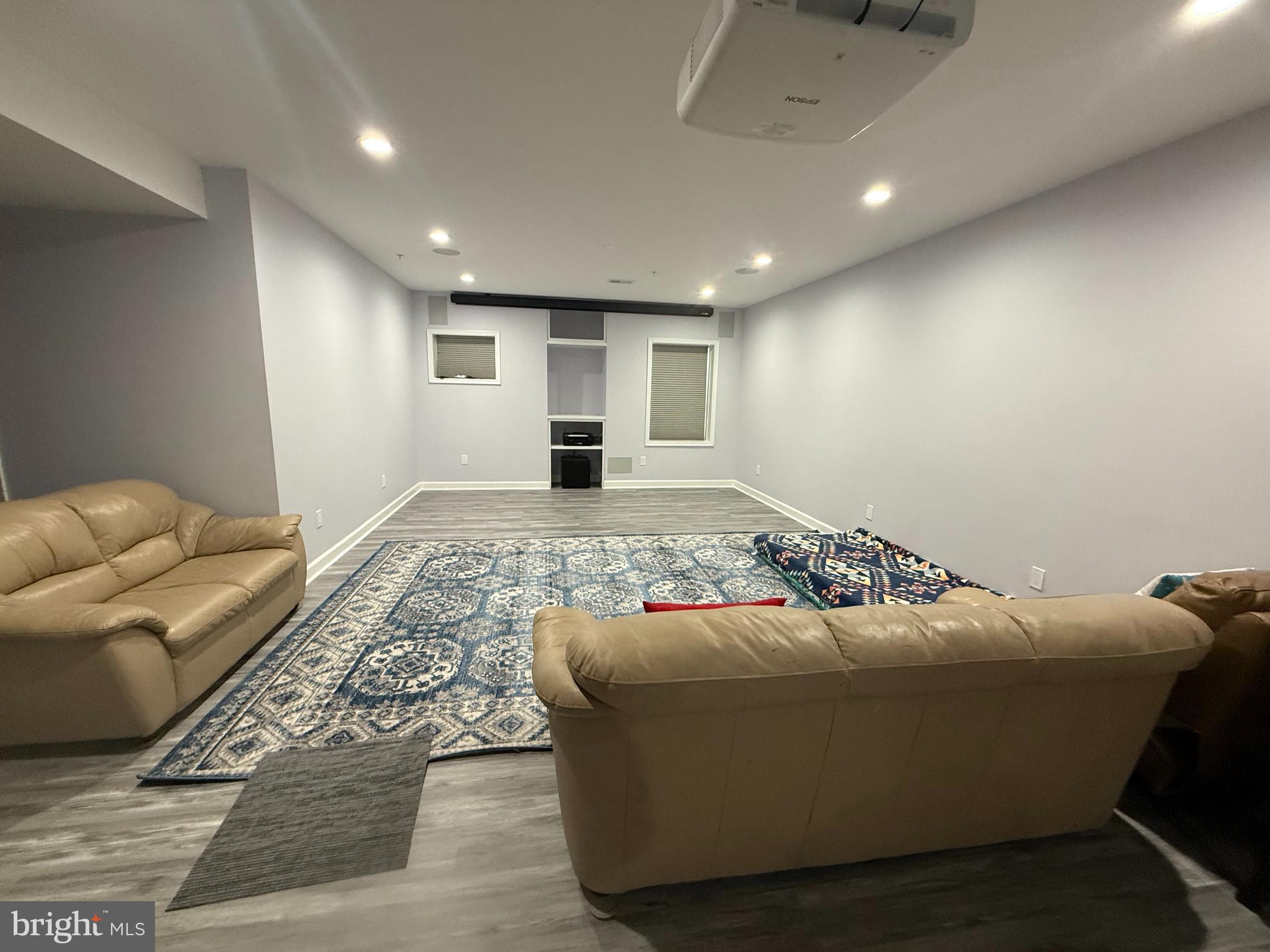 TURF VALLEY - Residential Lease