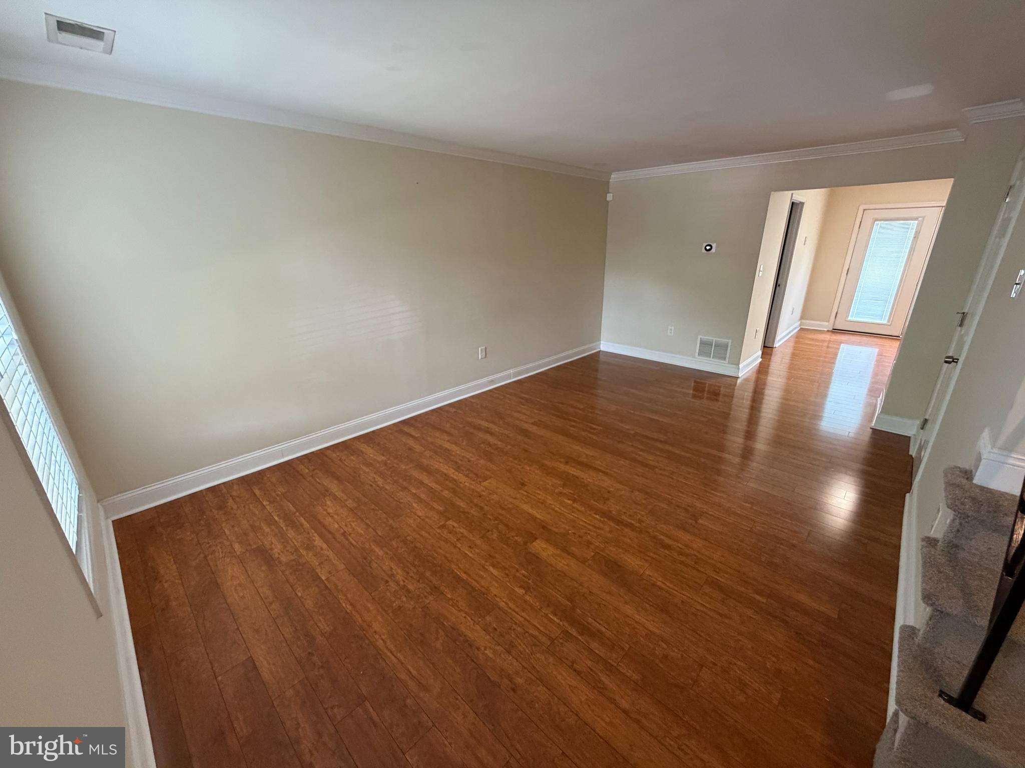 534 LANCASTER PLACE 534