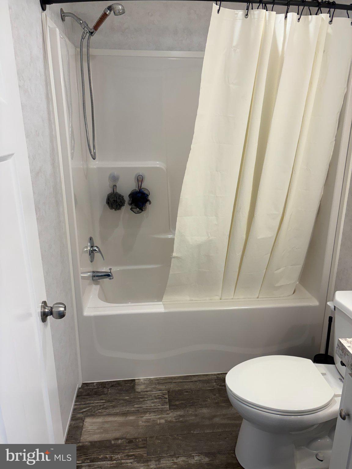 PENNWOOD CROSSING - Residential