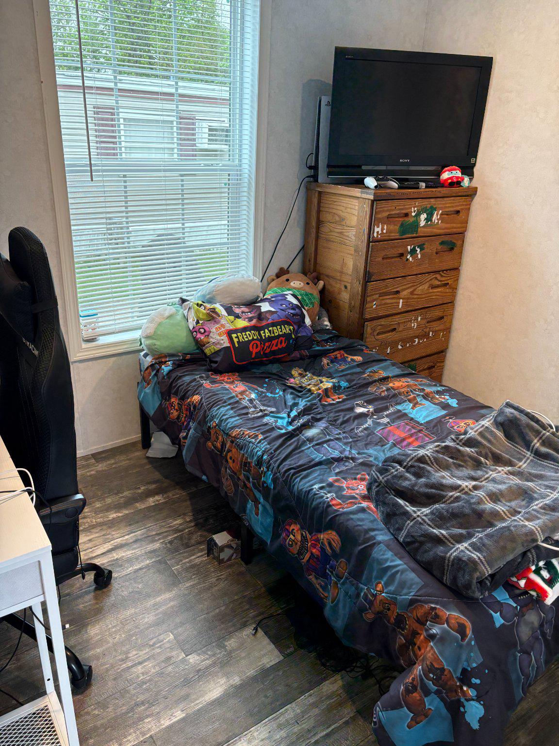 PENNWOOD CROSSING - Residential