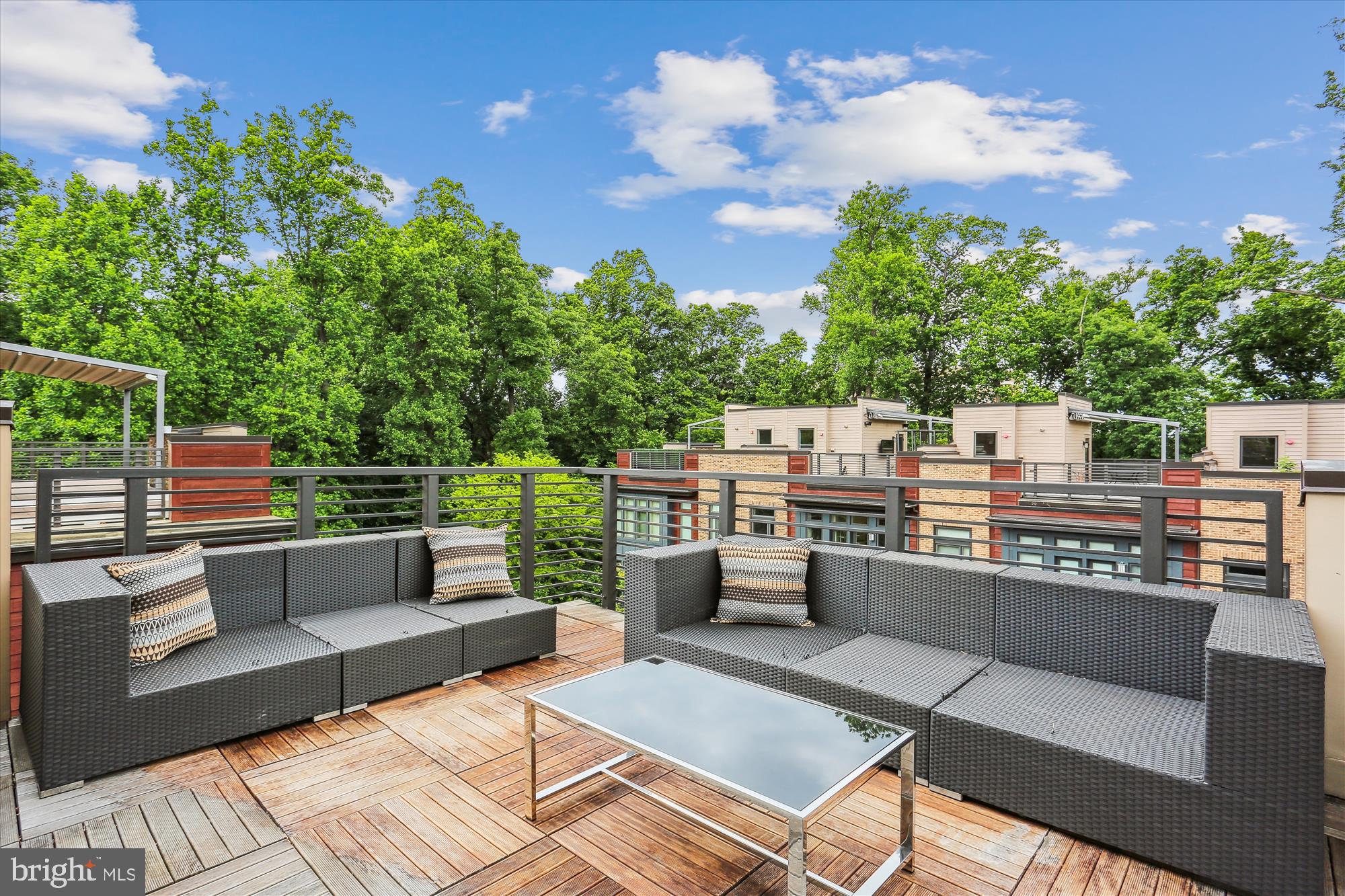 GROSVENOR HEIGHTS - Residential