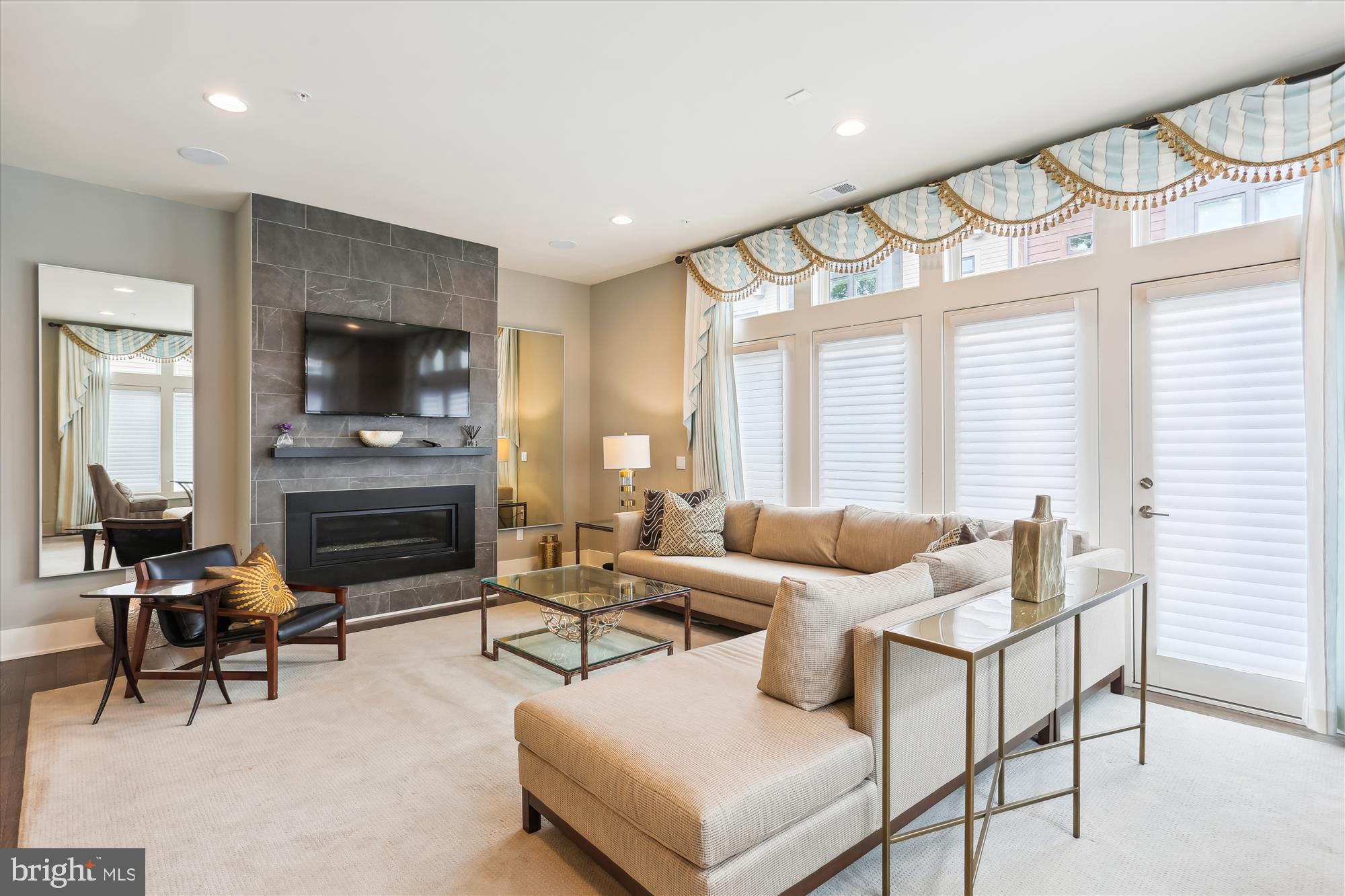 GROSVENOR HEIGHTS - Residential