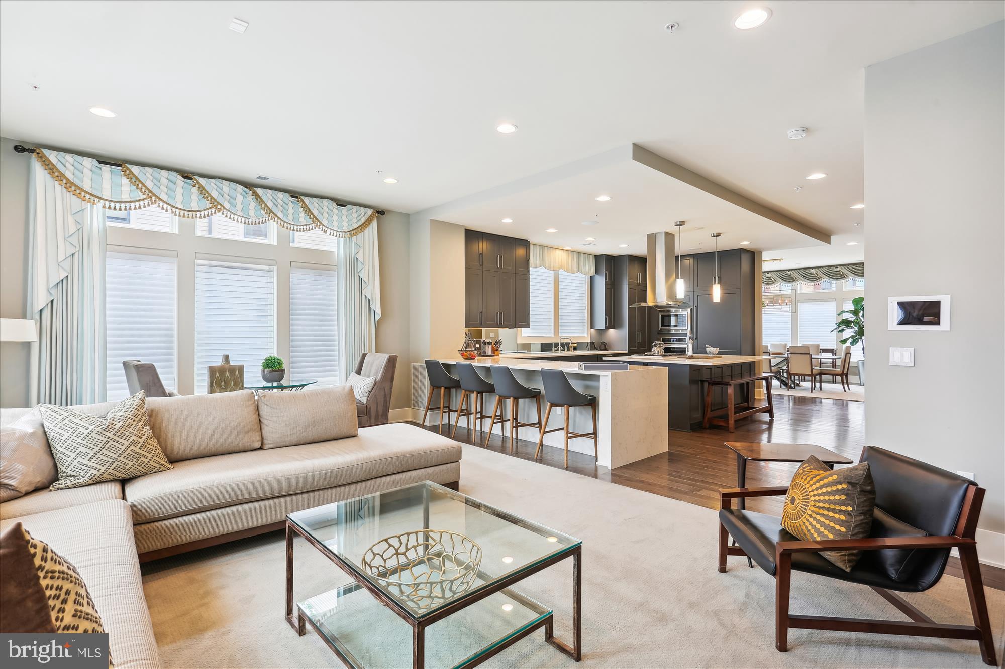 GROSVENOR HEIGHTS - Residential