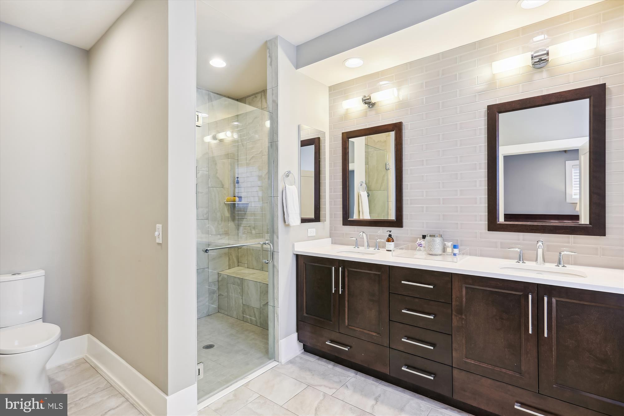 GROSVENOR HEIGHTS - Residential