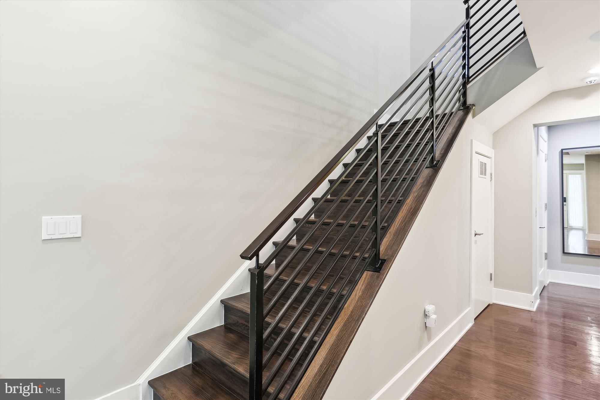 GROSVENOR HEIGHTS - Residential