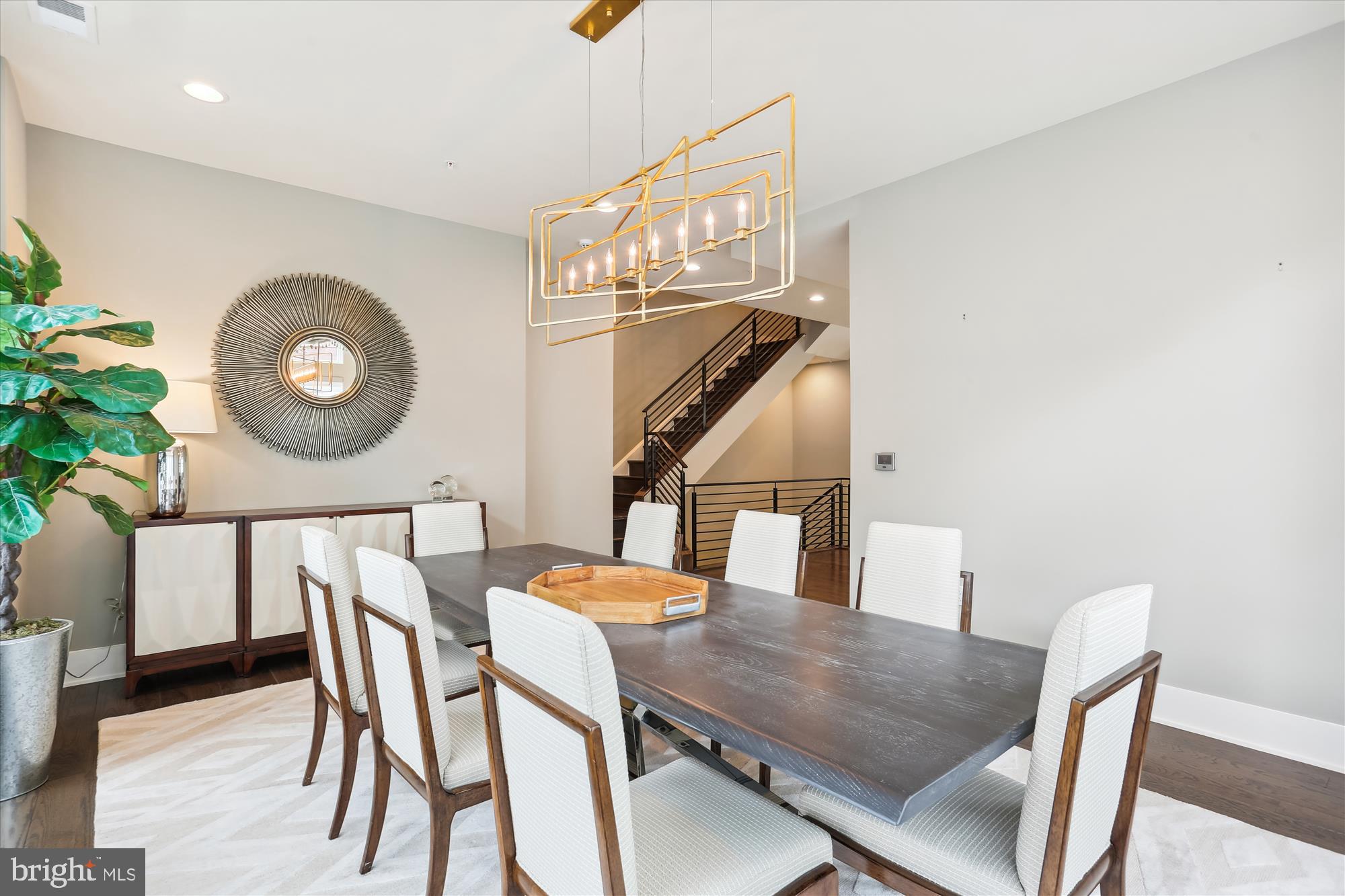 GROSVENOR HEIGHTS - Residential