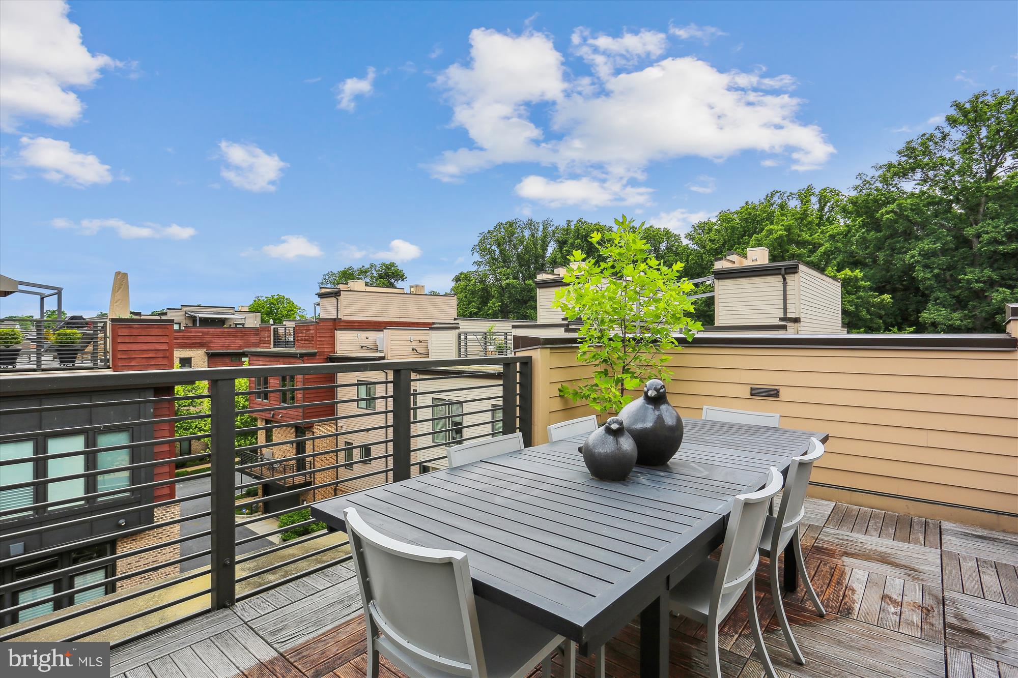 GROSVENOR HEIGHTS - Residential