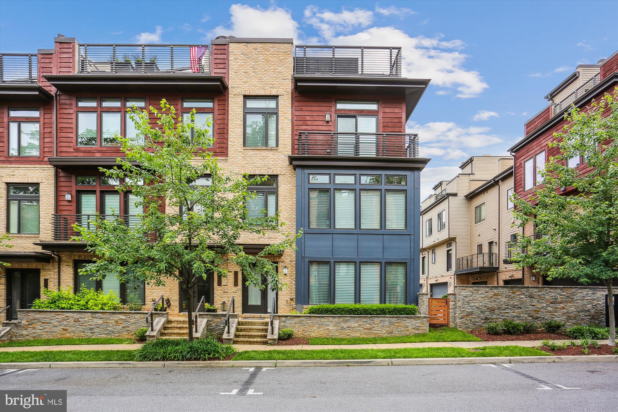 GROSVENOR HEIGHTS - Residential