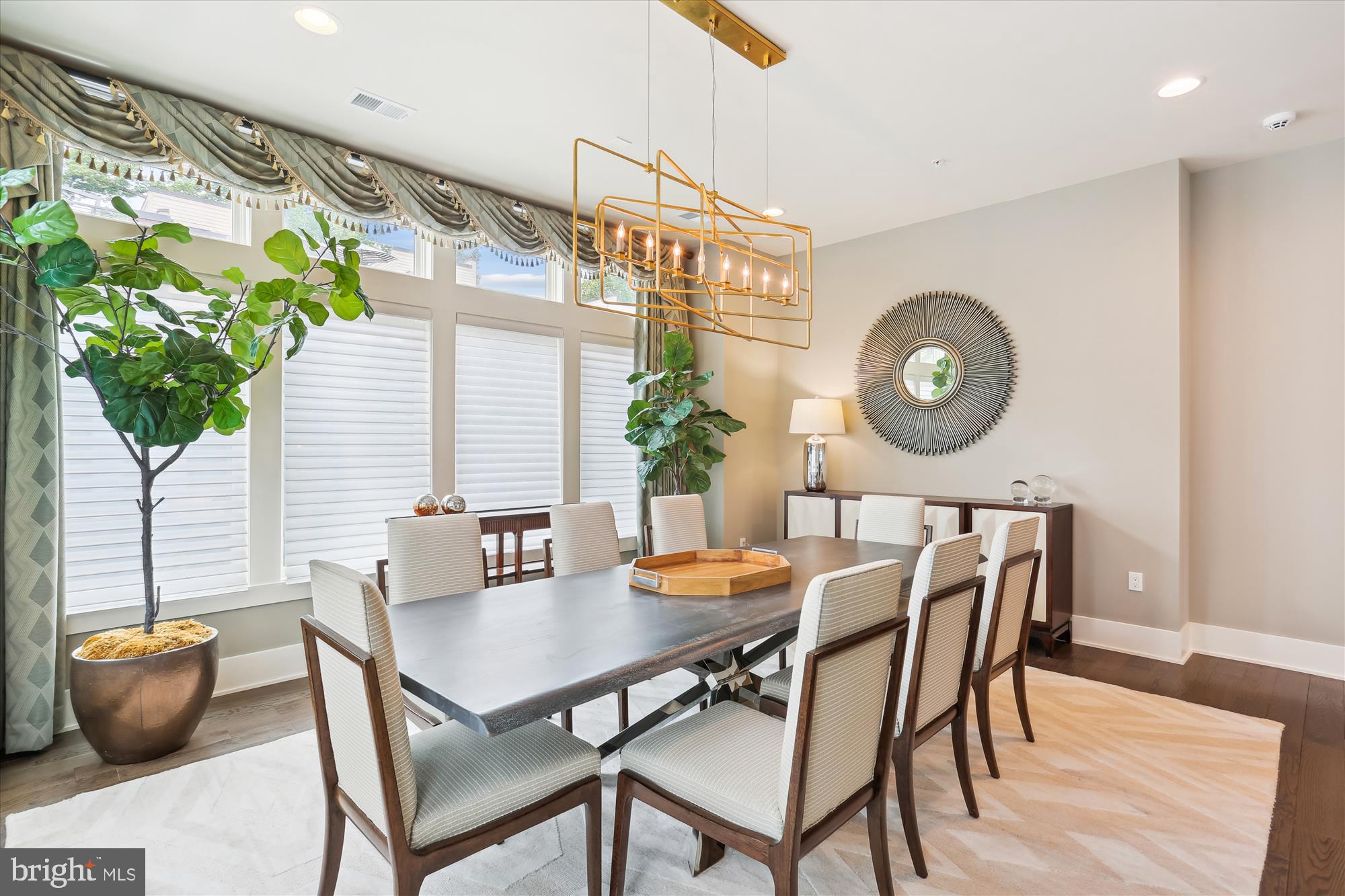 GROSVENOR HEIGHTS - Residential